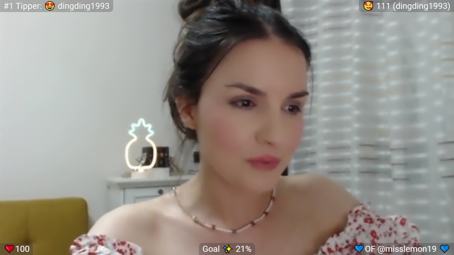 Gallery image thumbnail from MissReno's myfreecams stream on, 08/01/2025, 20:37 image 12 of 20