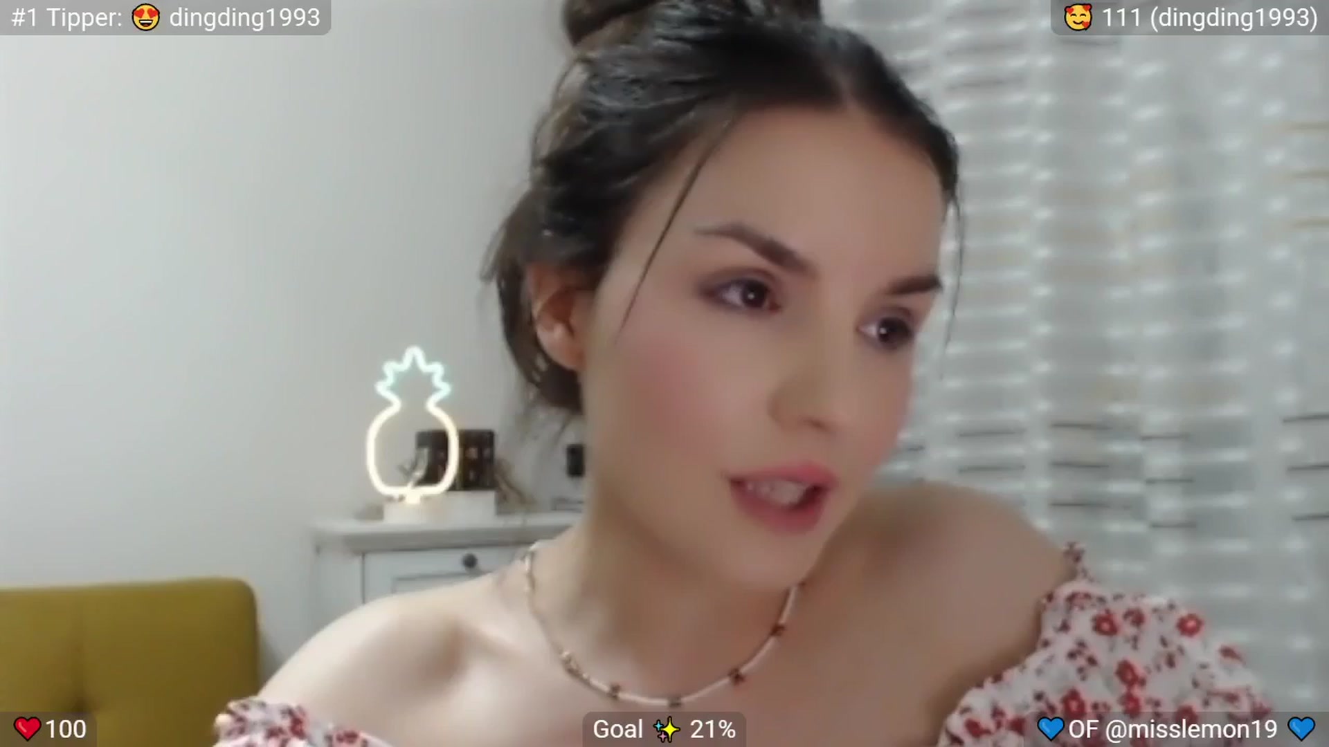 Gallery image thumbnail from MissReno's myfreecams stream on, 08/01/2025, 20:37 image 13 of 20