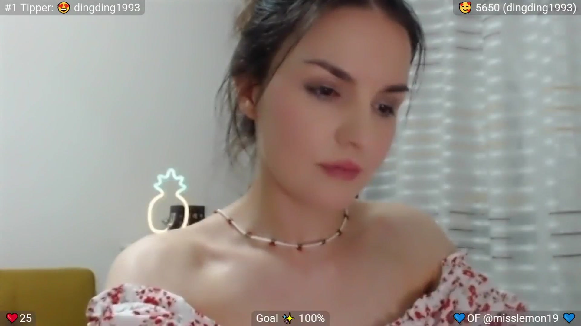 Gallery image thumbnail from MissReno's myfreecams stream on, 08/01/2025, 23:28 image 4 of 20