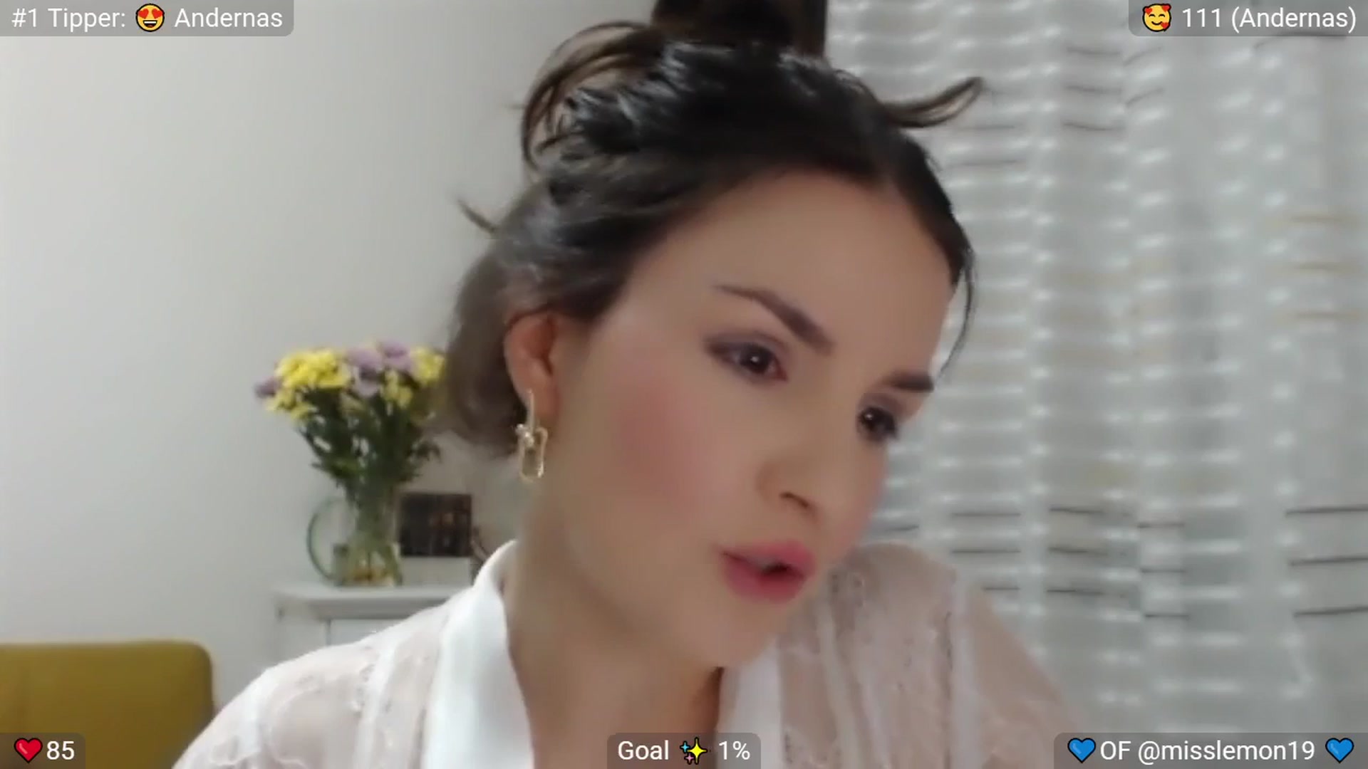 Gallery image thumbnail from MissReno's myfreecams stream on, 08/02/2025, 18:09 image 15 of 20
