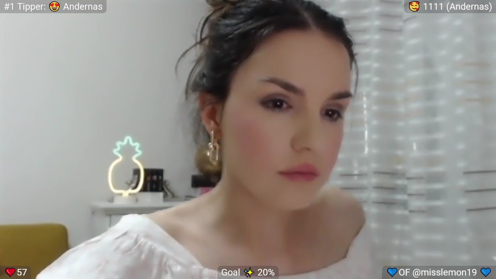 Gallery image thumbnail from MissReno's myfreecams stream on, 08/09/2025, 15:39 image 5 of 20