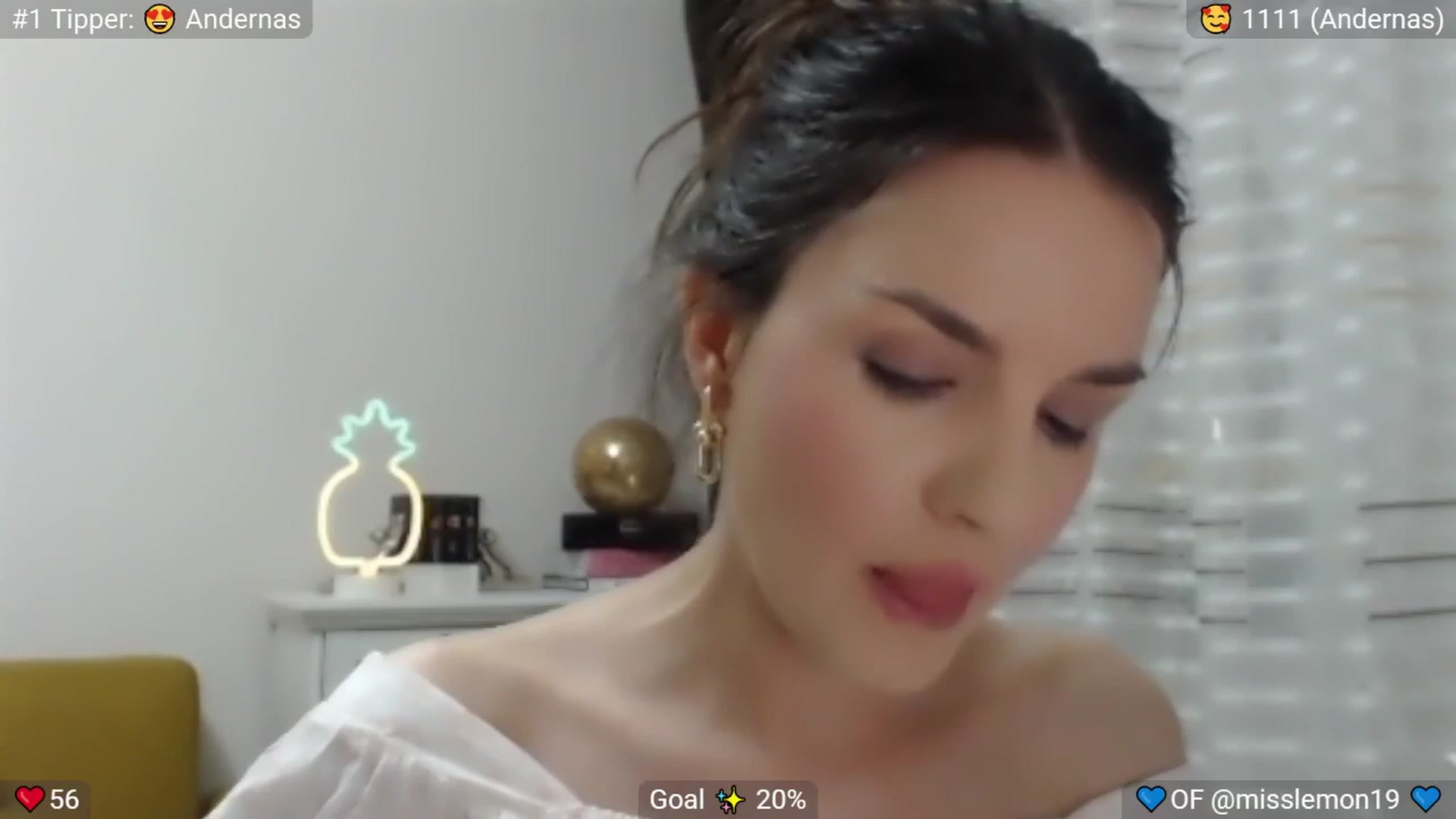 Gallery image thumbnail from MissReno's myfreecams stream on, 08/09/2025, 15:39 image 4 of 20