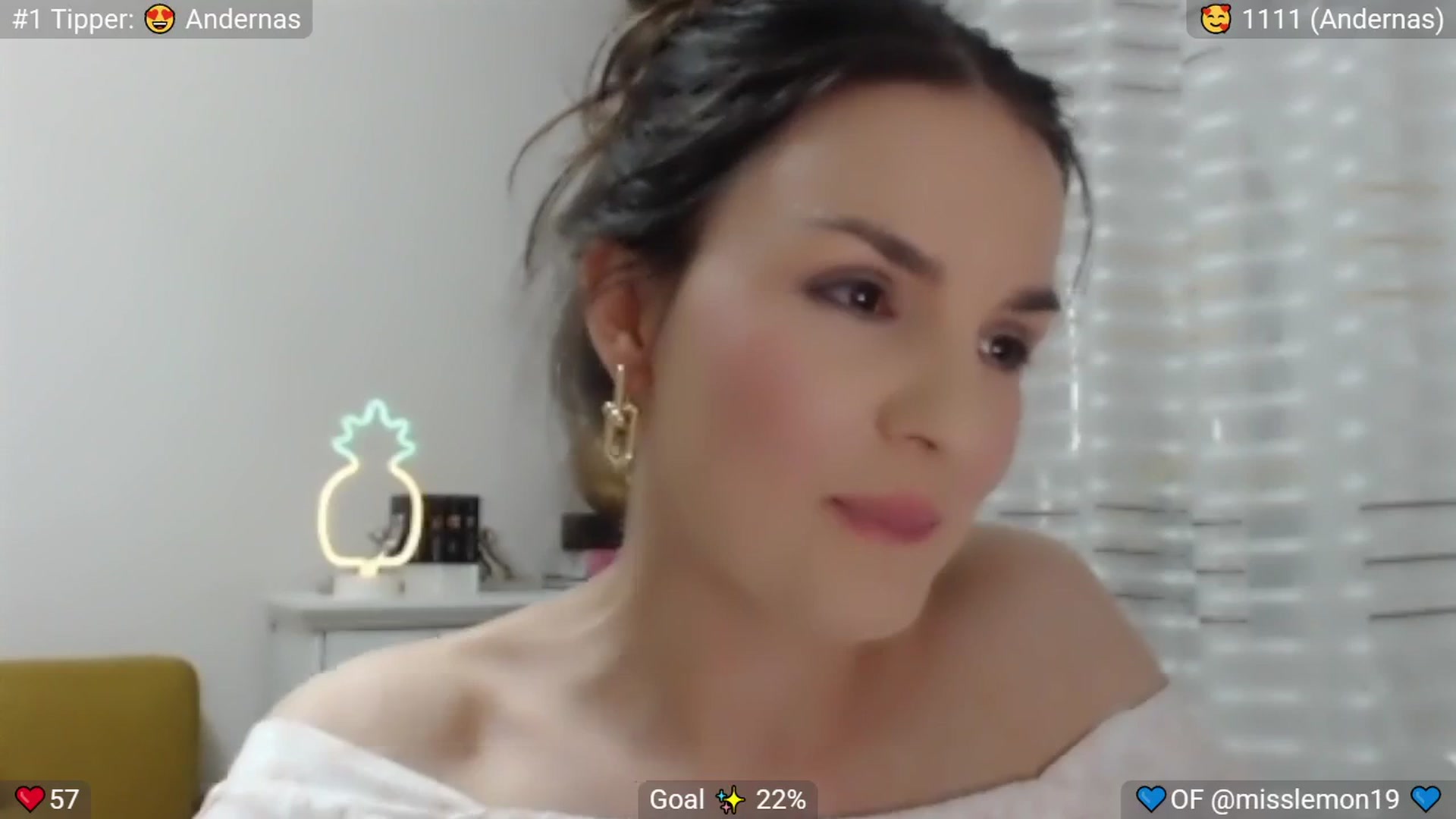 Gallery image thumbnail from MissReno's myfreecams stream on, 08/09/2025, 15:39 image 20 of 20
