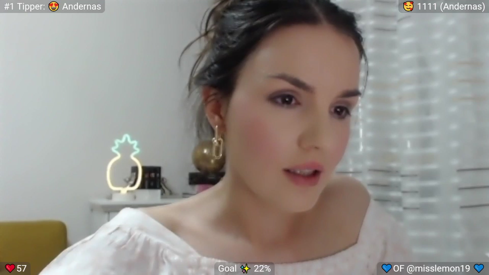 Gallery image thumbnail from MissReno's myfreecams stream on, 08/09/2025, 15:39 image 15 of 20