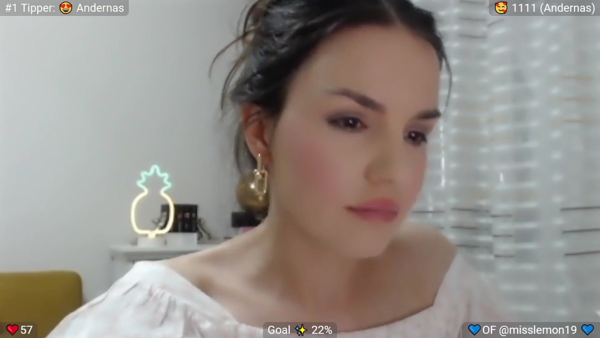 Gallery image thumbnail from MissReno's myfreecams stream on, 08/09/2025, 15:39 image 16 of 20