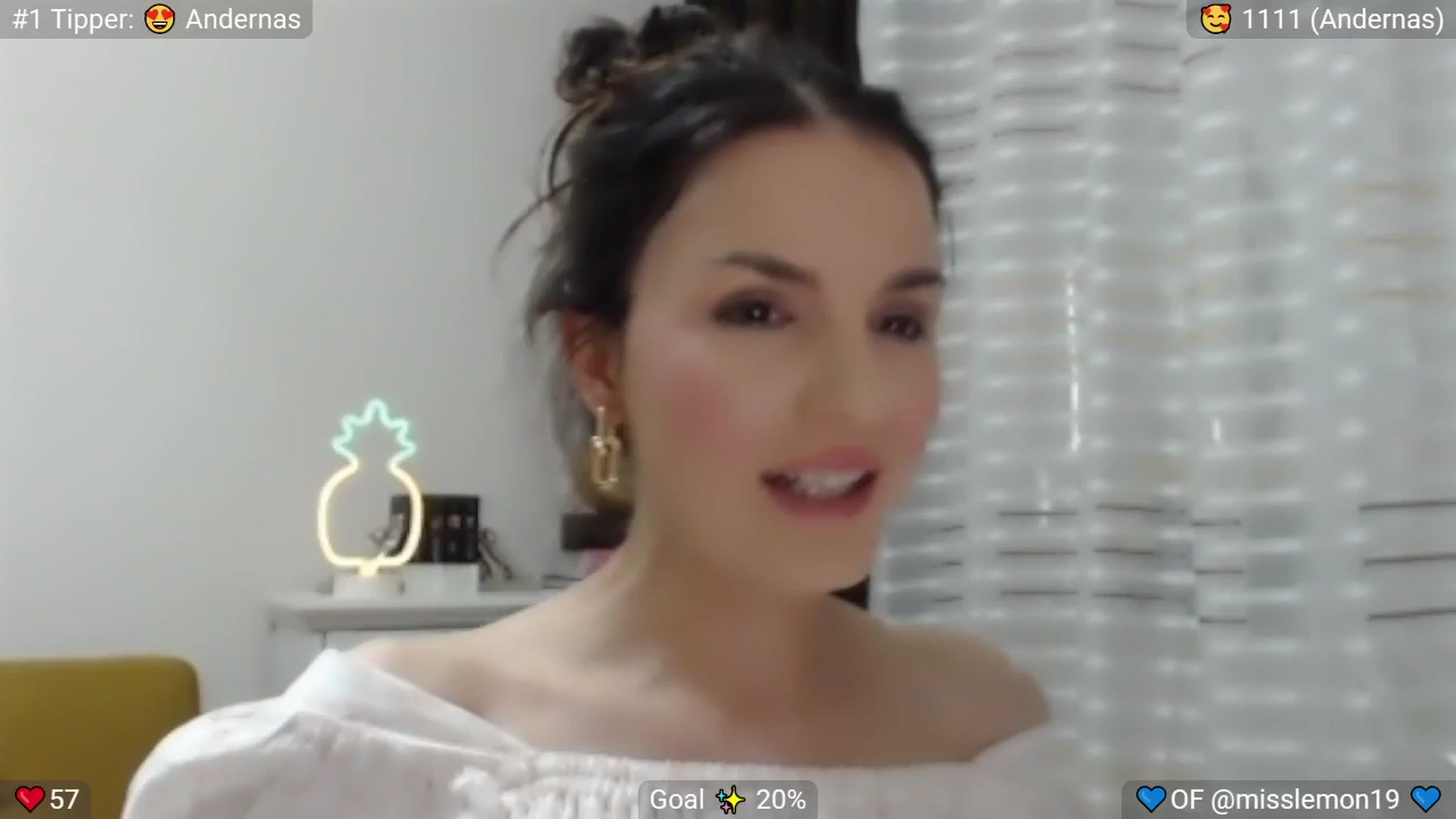 Gallery image thumbnail from MissReno's myfreecams stream on, 08/09/2025, 15:39 image 12 of 20