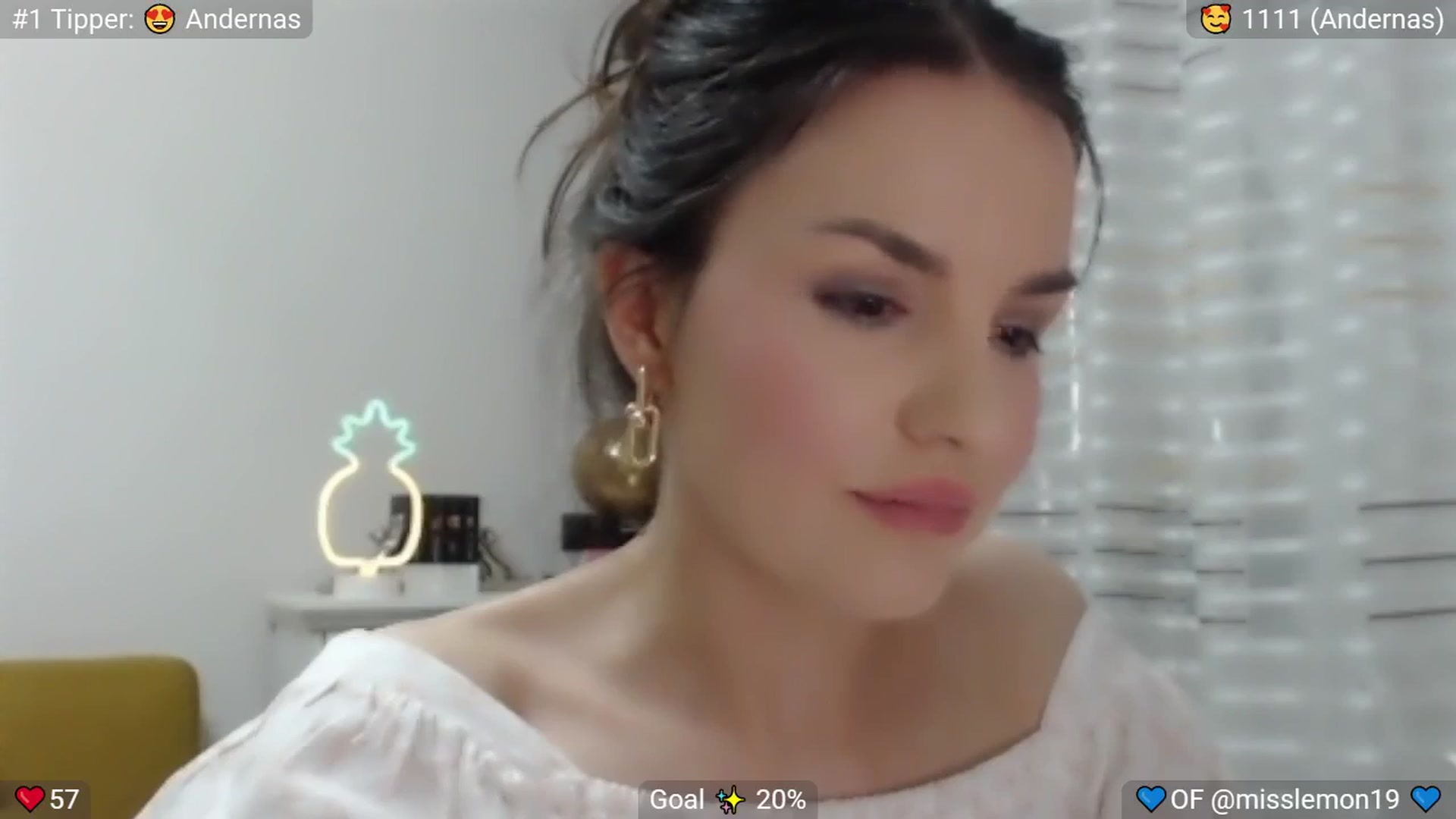 Gallery image thumbnail from MissReno's myfreecams stream on, 08/09/2025, 15:39 image 13 of 20