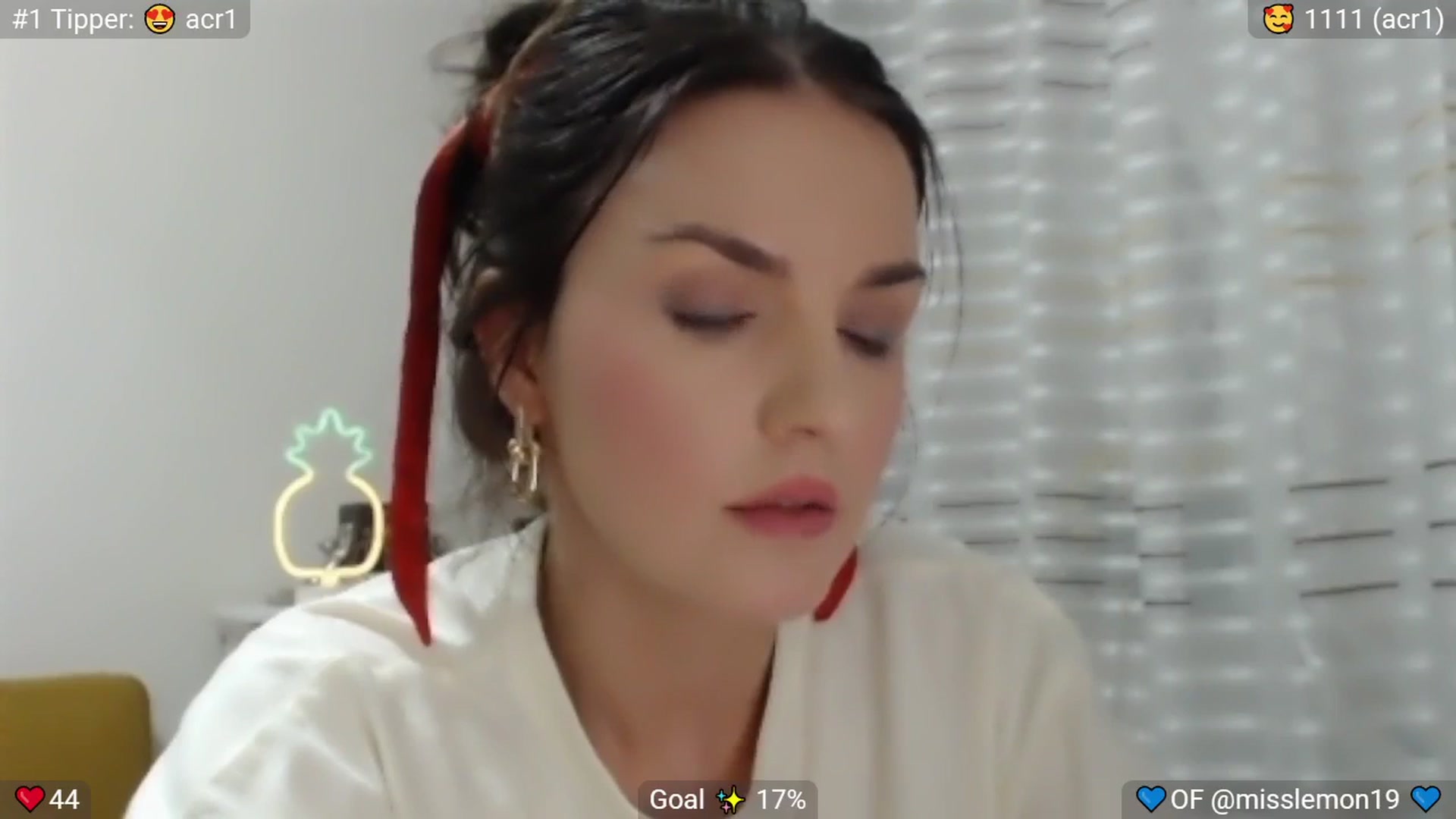 Gallery image thumbnail from MissReno's myfreecams stream on, 08/10/2025, 20:08 image 17 of 20