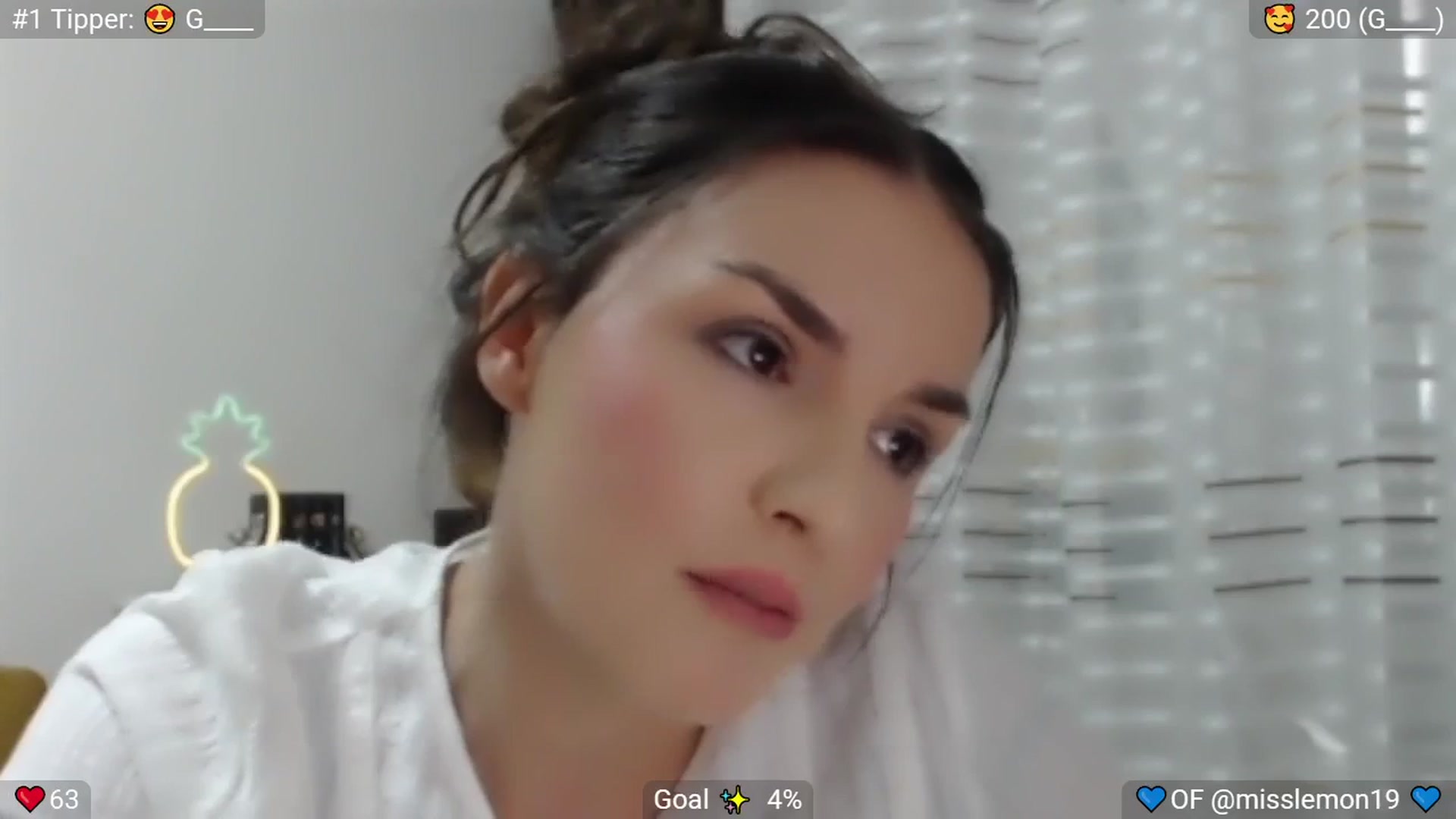 Gallery image thumbnail from MissReno's myfreecams stream on, 08/14/2025, 16:33 image 19 of 20
