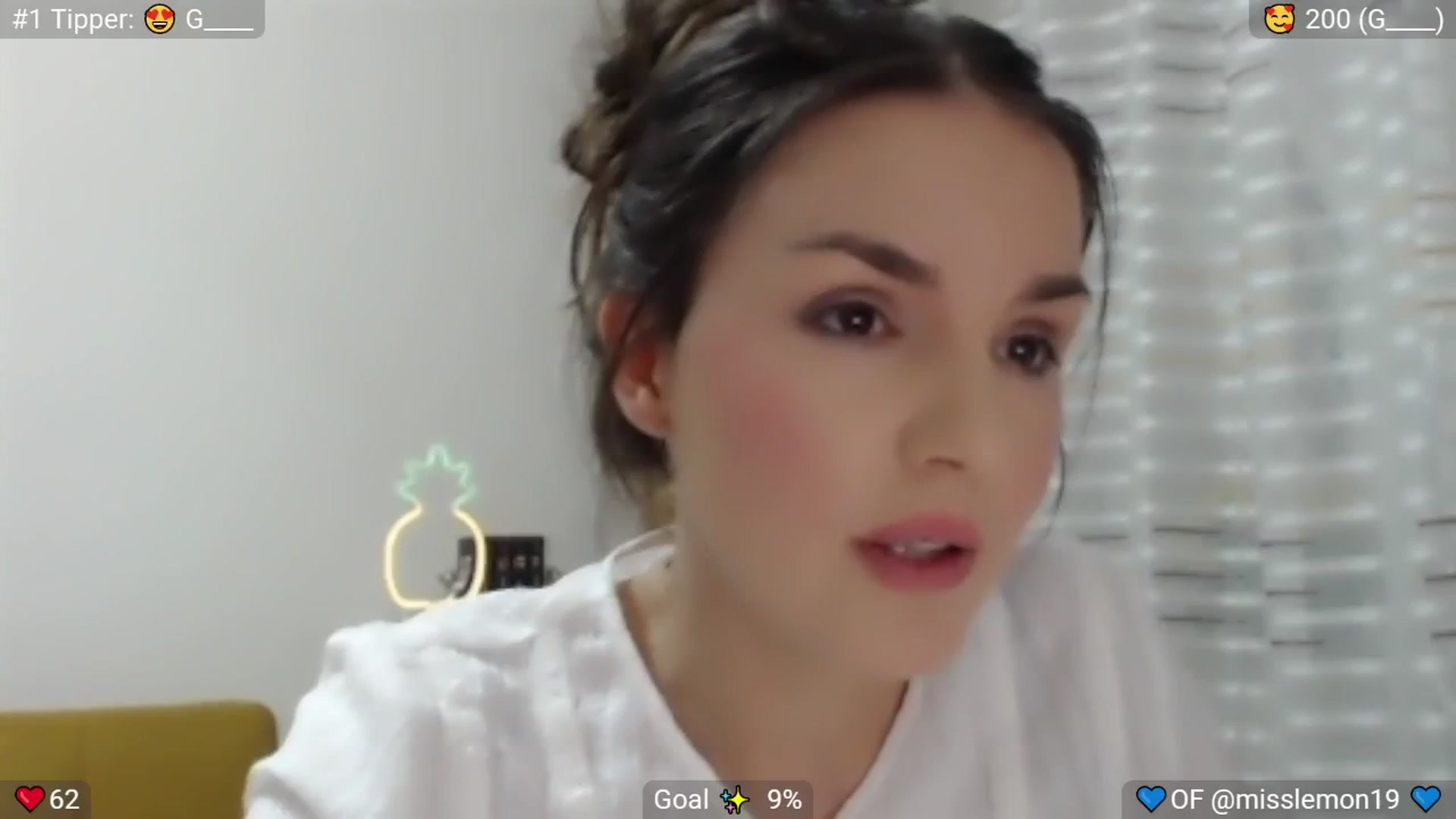 Gallery image thumbnail from MissReno's myfreecams stream on, 08/14/2025, 20:27 image 5 of 20