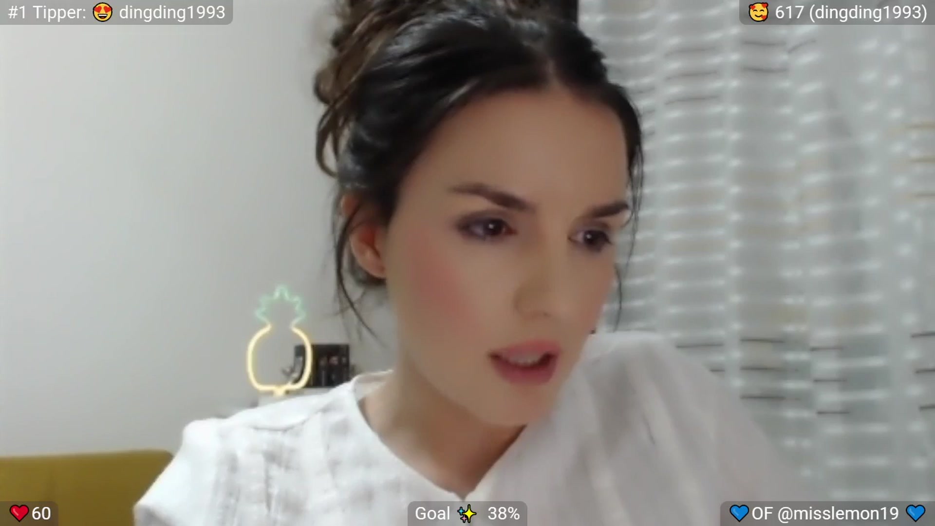 Gallery image thumbnail from MissReno's myfreecams stream on, 08/14/2025, 20:27 image 12 of 20