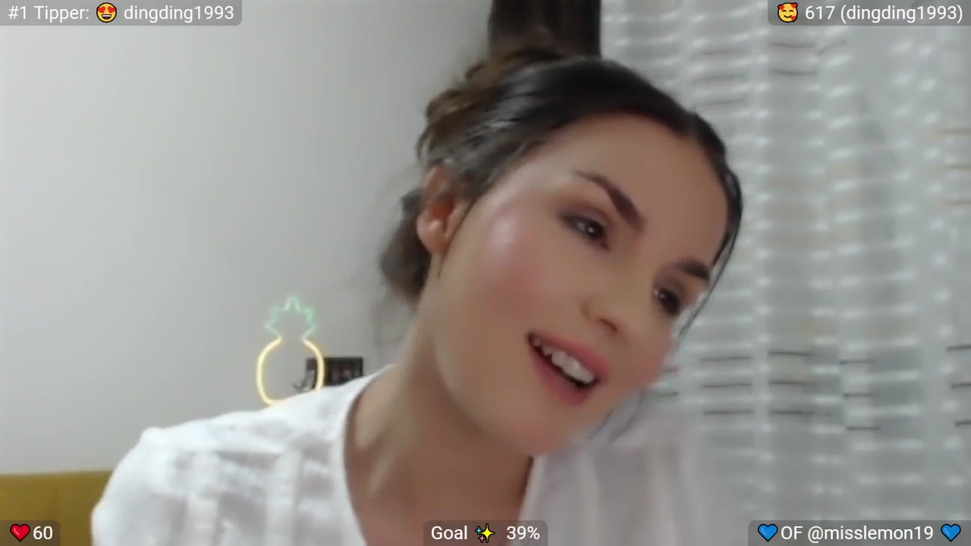 Gallery image thumbnail from MissReno's myfreecams stream on, 08/14/2025, 20:27 image 17 of 20