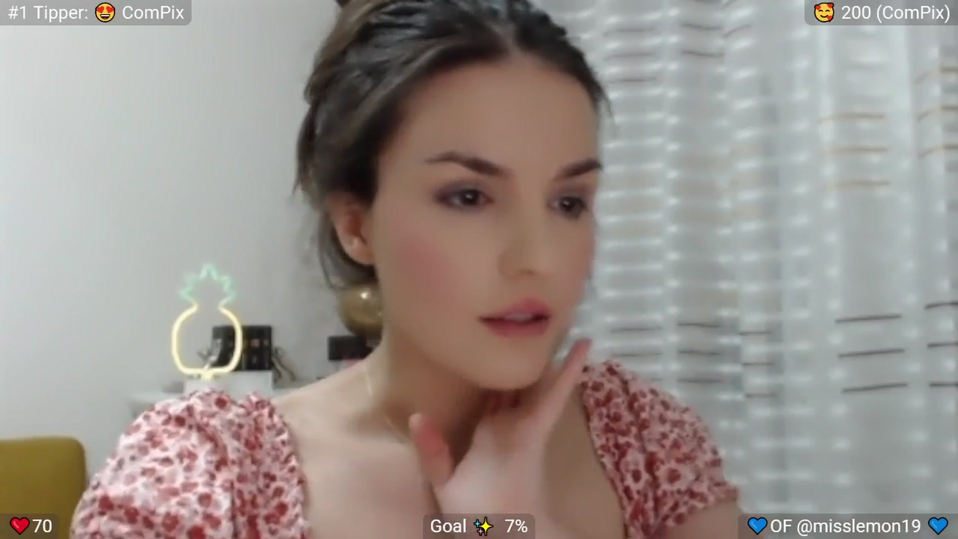 Gallery image thumbnail from MissReno's myfreecams stream on, 08/15/2025, 19:54 image 15 of 20