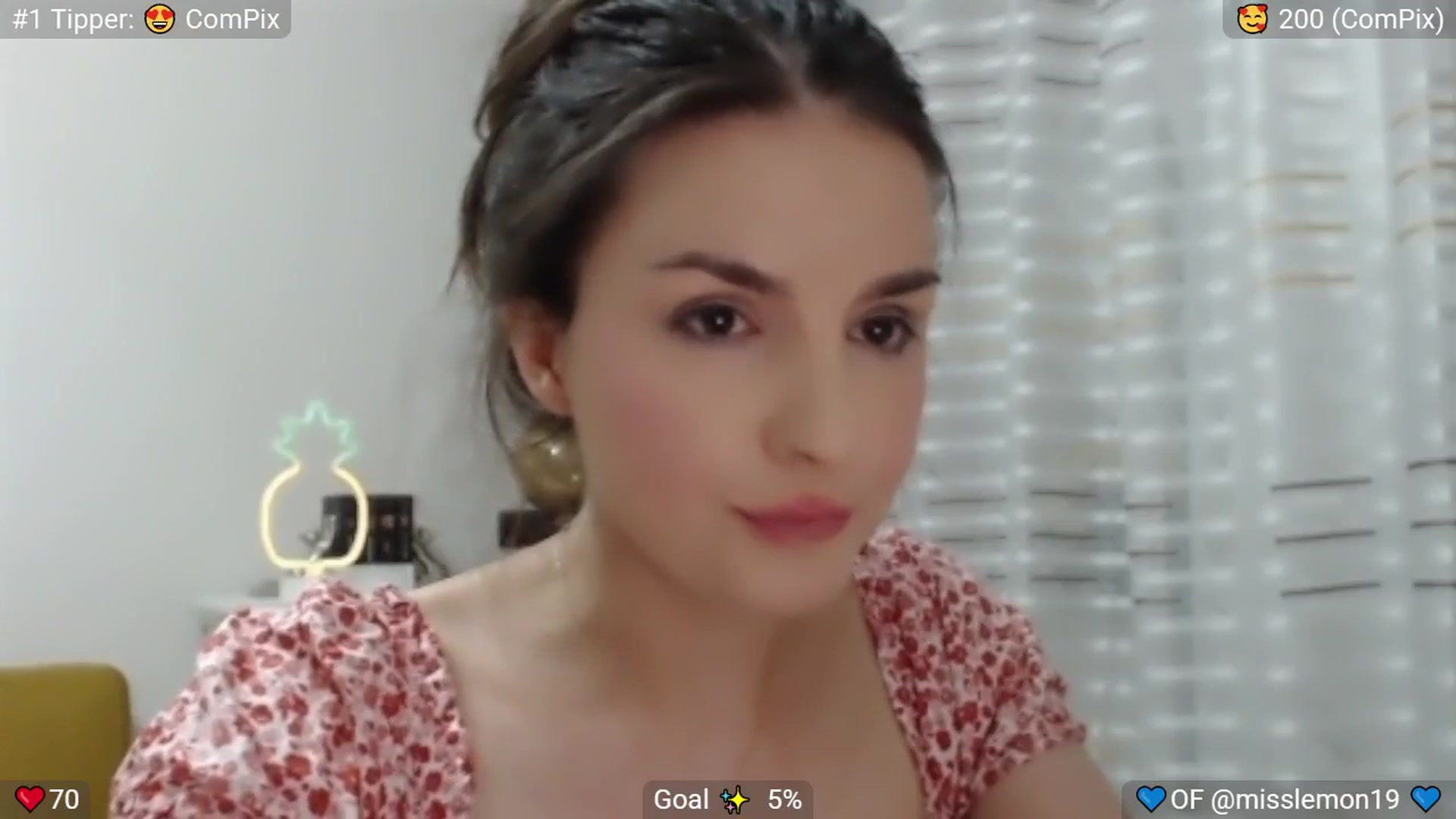 Gallery image thumbnail from MissReno's myfreecams stream on, 08/15/2025, 19:54 image 14 of 20