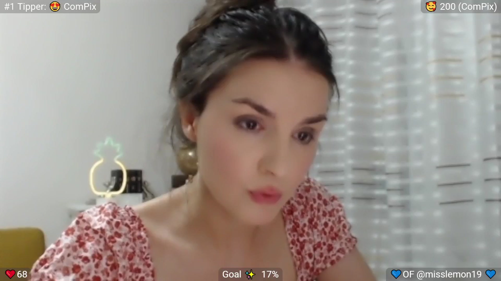 Gallery image thumbnail from MissReno's myfreecams stream on, 08/15/2025, 21:34 image 11 of 20