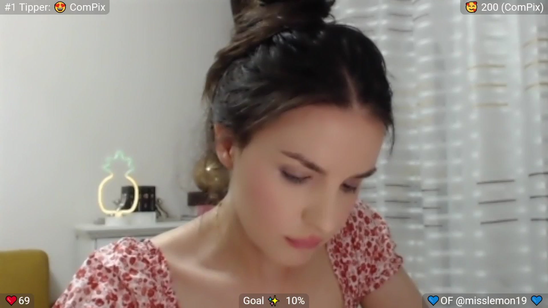 Gallery image thumbnail from MissReno's myfreecams stream on, 08/15/2025, 21:34 image 5 of 20