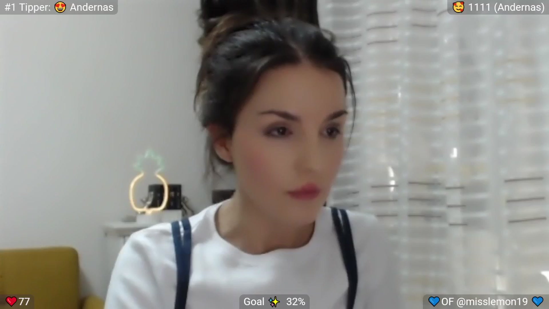 Gallery image thumbnail from MissReno's myfreecams stream on, 08/17/2025, 06:55 image 19 of 20