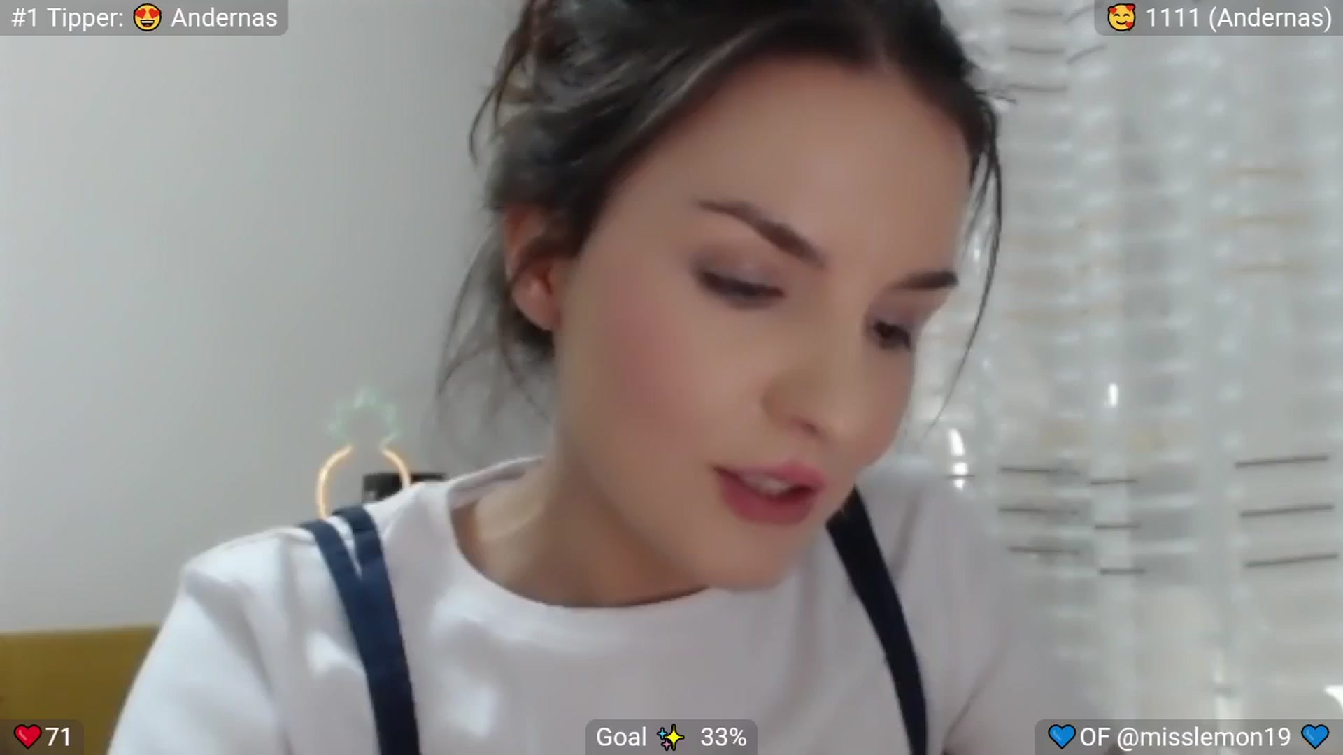 Gallery image thumbnail from MissReno's myfreecams stream on, 08/17/2025, 09:00 image 9 of 20
