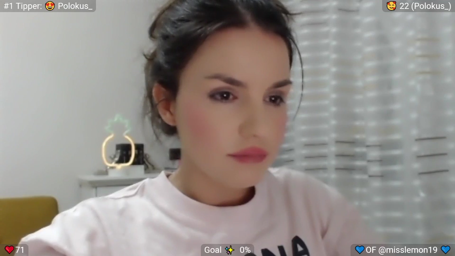 Gallery image thumbnail from MissReno's myfreecams stream on, 08/17/2025, 17:30 image 8 of 20