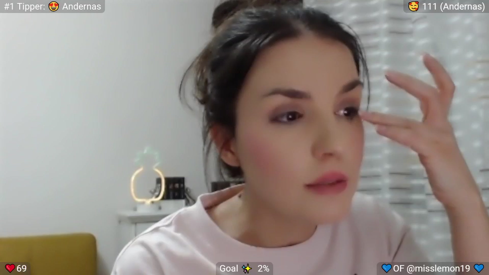 Gallery image thumbnail from MissReno's myfreecams stream on, 08/17/2025, 19:47 image 2 of 20