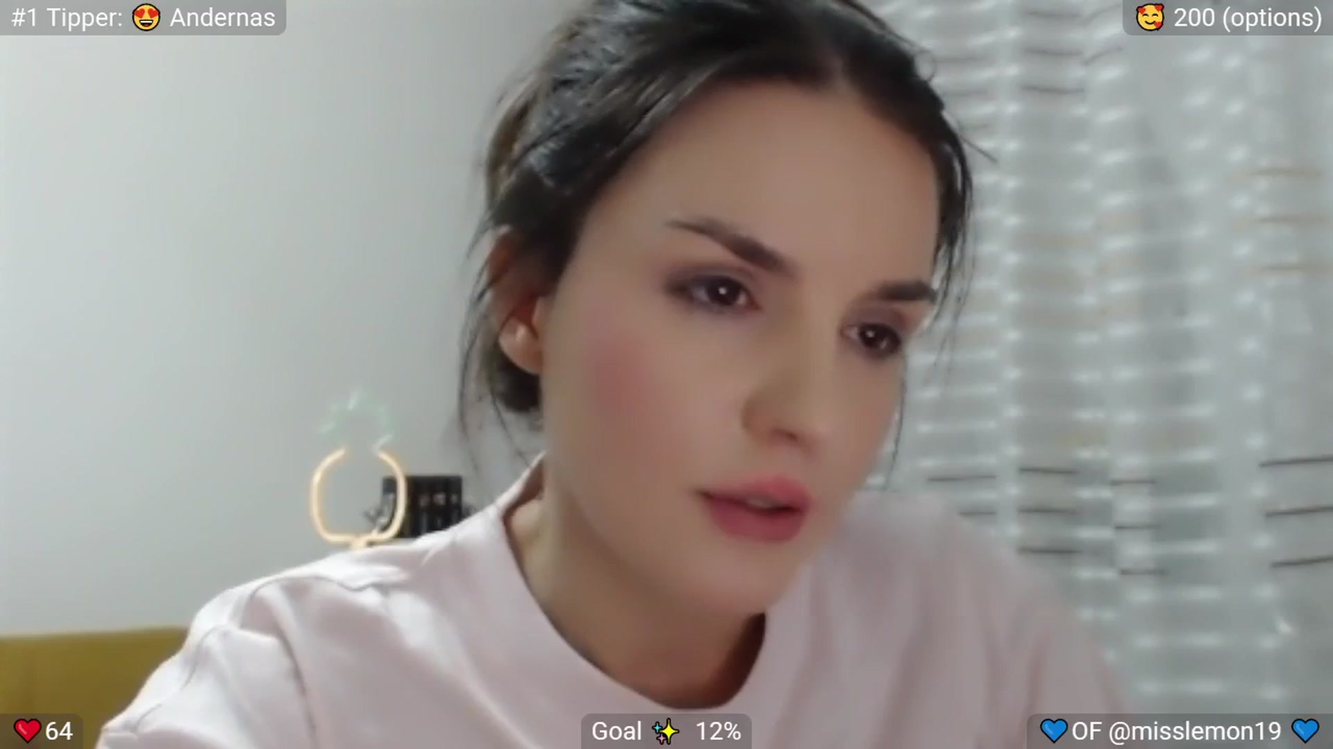 Gallery image thumbnail from MissReno's myfreecams stream on, 08/17/2025, 21:14 image 16 of 20