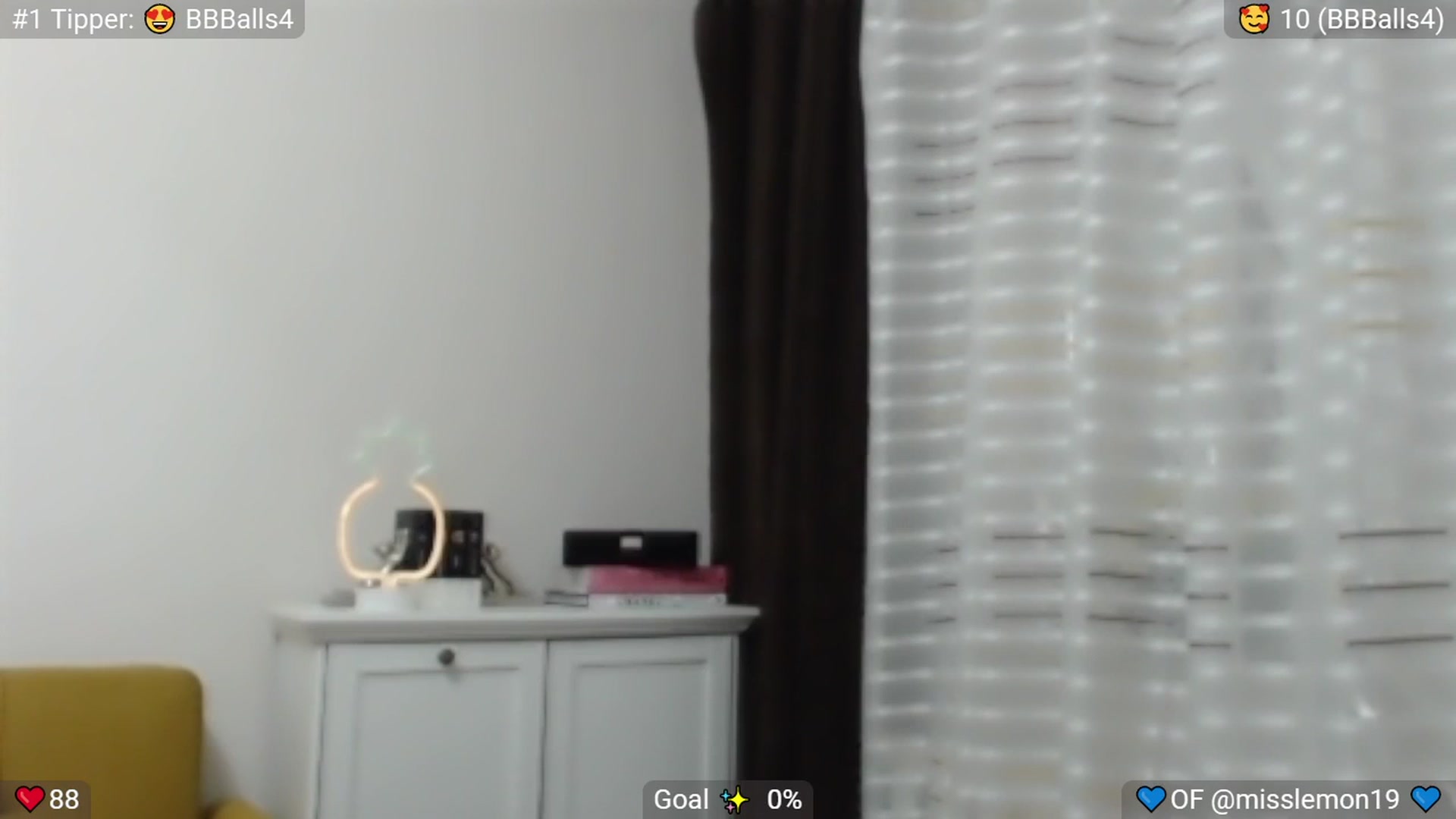 Gallery image thumbnail from MissReno's myfreecams stream on, 08/21/2025, 17:41 image 8 of 20