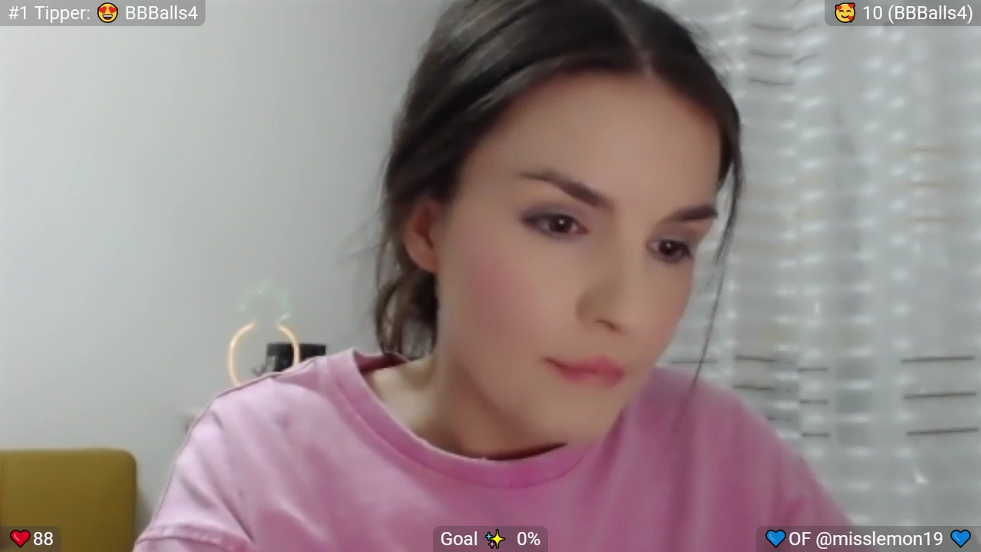 Gallery image thumbnail from MissReno's myfreecams stream on, 08/21/2025, 17:41 image 9 of 20