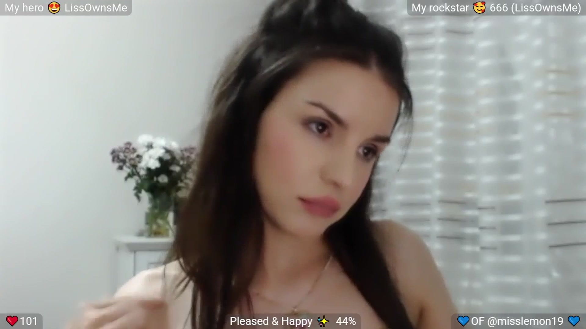 Gallery image thumbnail from MissReno's myfreecams stream on, 08/29/2025, 21:58 image 16 of 20