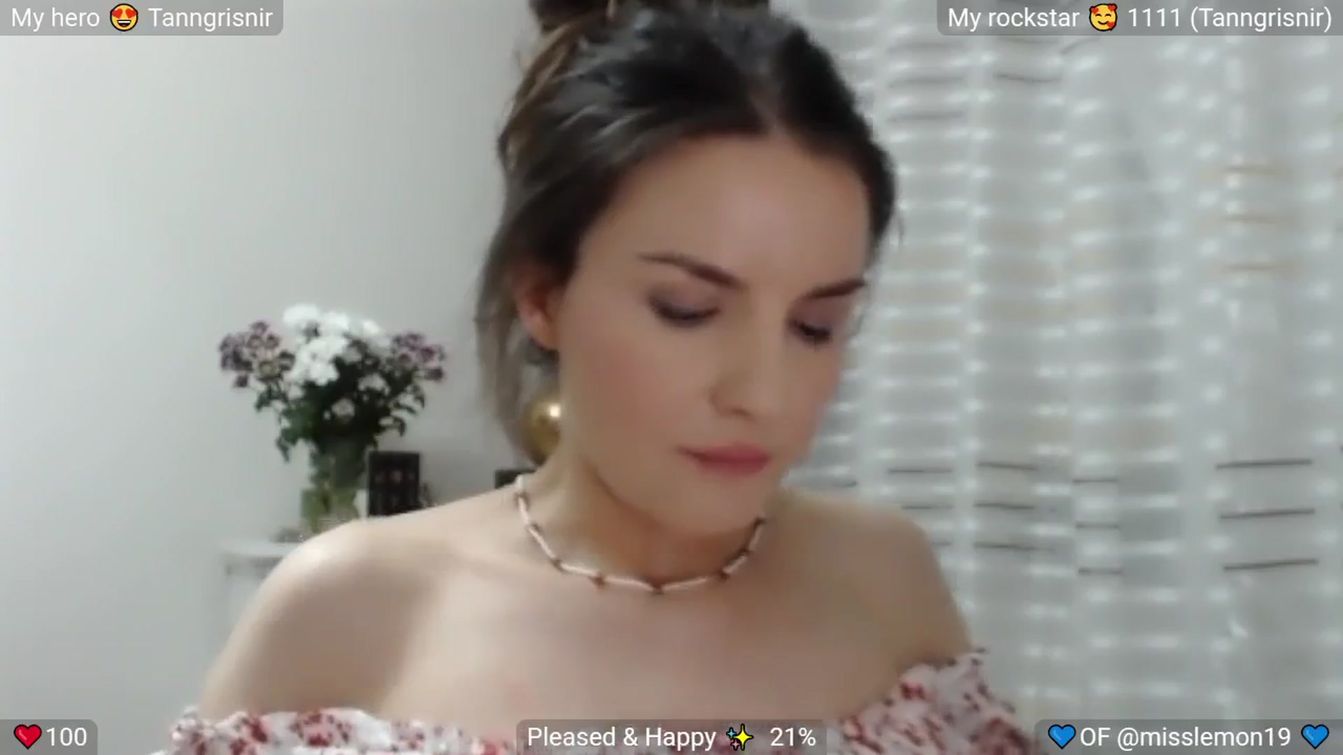 Gallery image thumbnail from MissReno's myfreecams stream on, 08/31/2025, 01:43 image 12 of 20