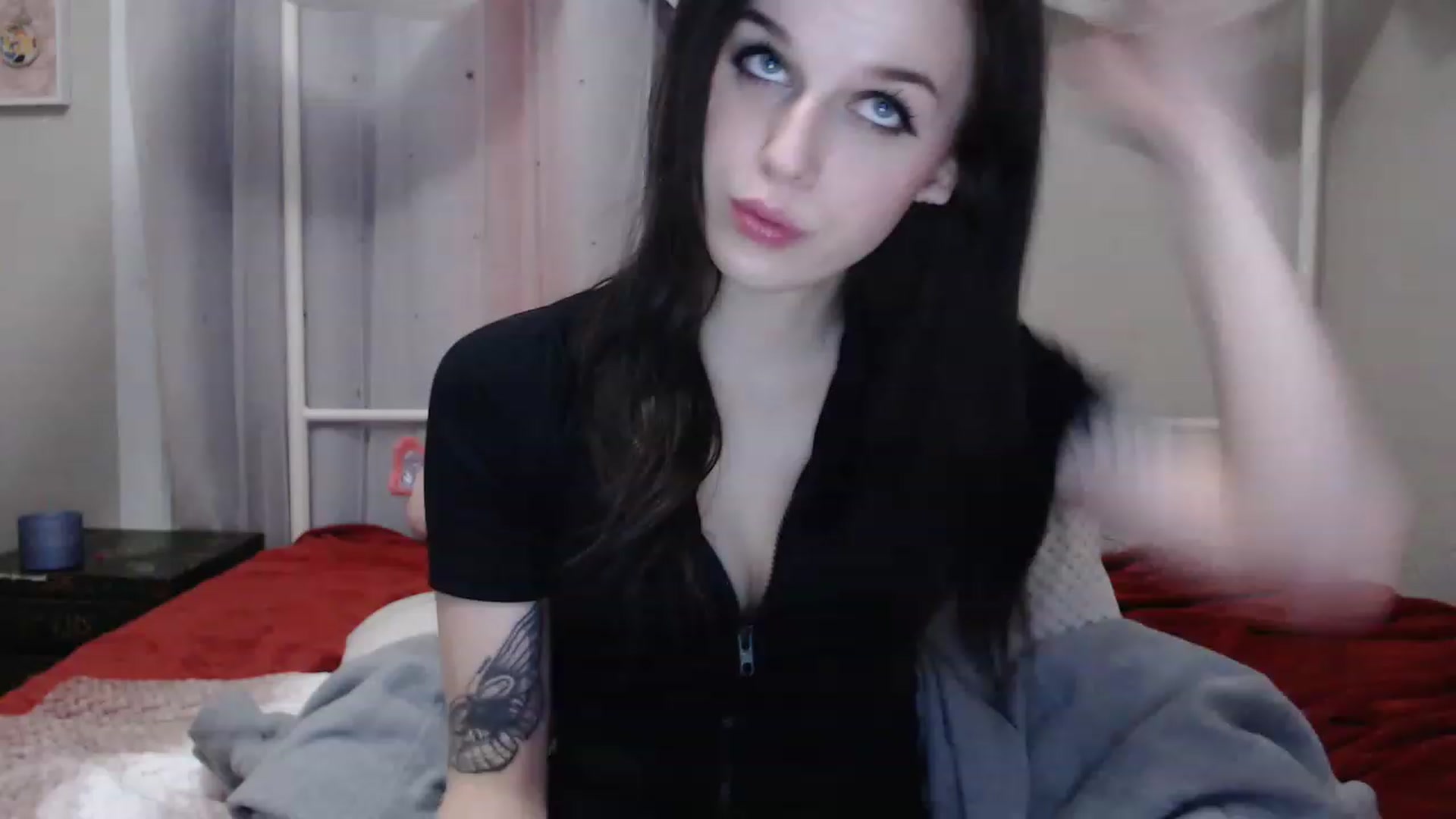 Gallery image thumbnail from MissRhi's myfreecams stream on, 01/05/2023, 09:56 image 10 of 20