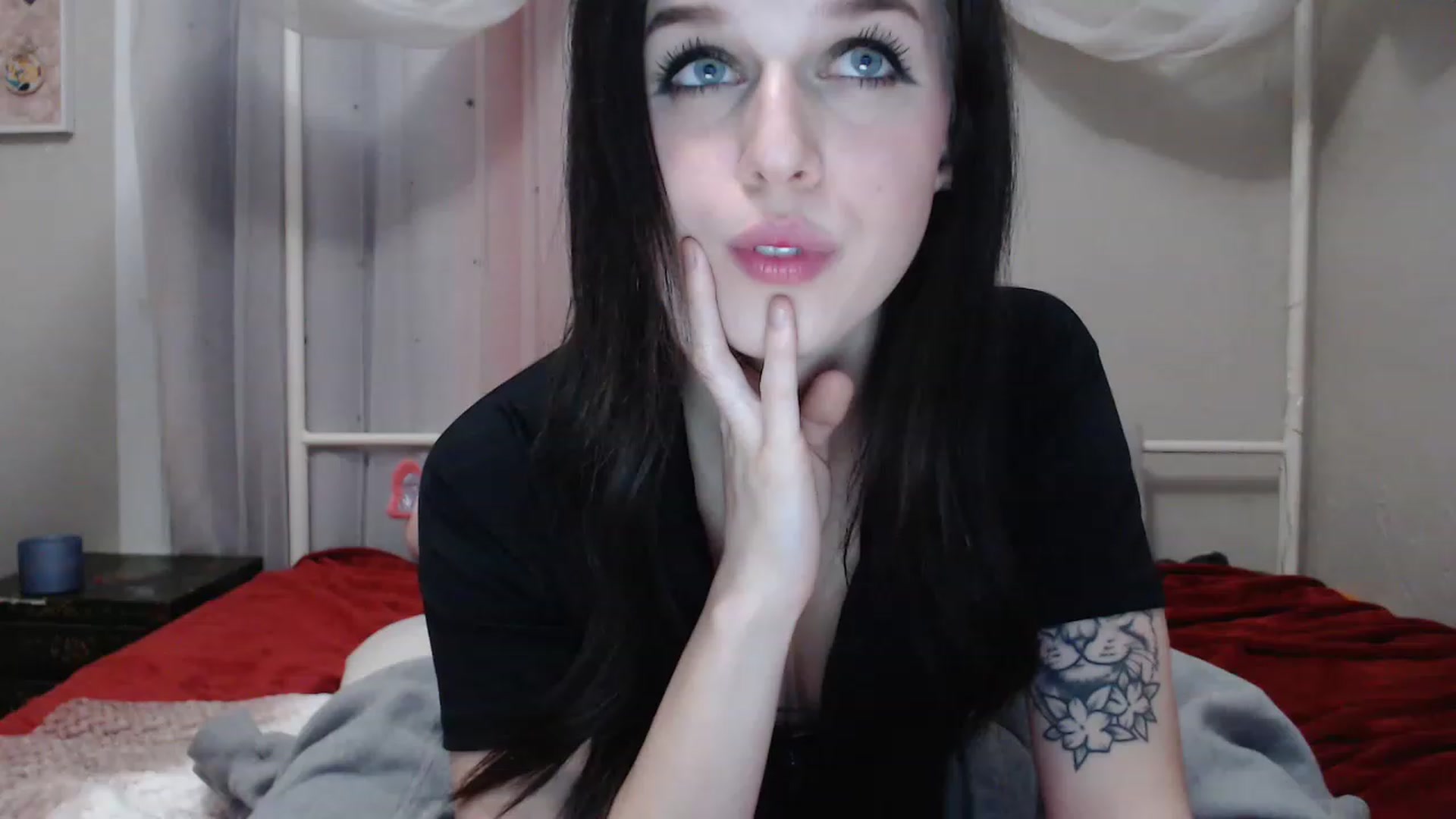 Gallery image thumbnail from MissRhi's myfreecams stream on, 01/05/2023, 09:56 image 5 of 20