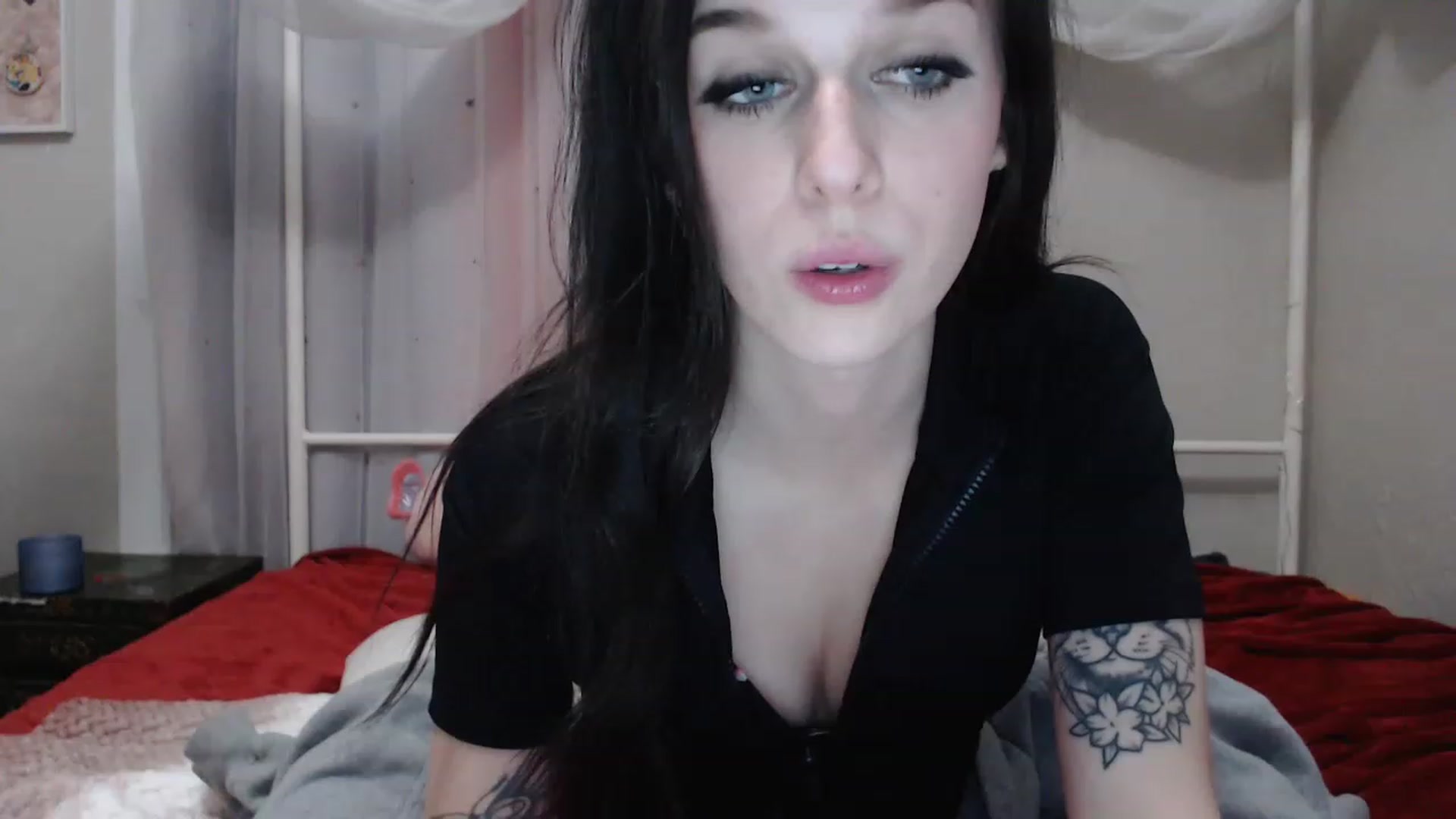 Gallery image thumbnail from MissRhi's myfreecams stream on, 01/05/2023, 09:56 image 3 of 20
