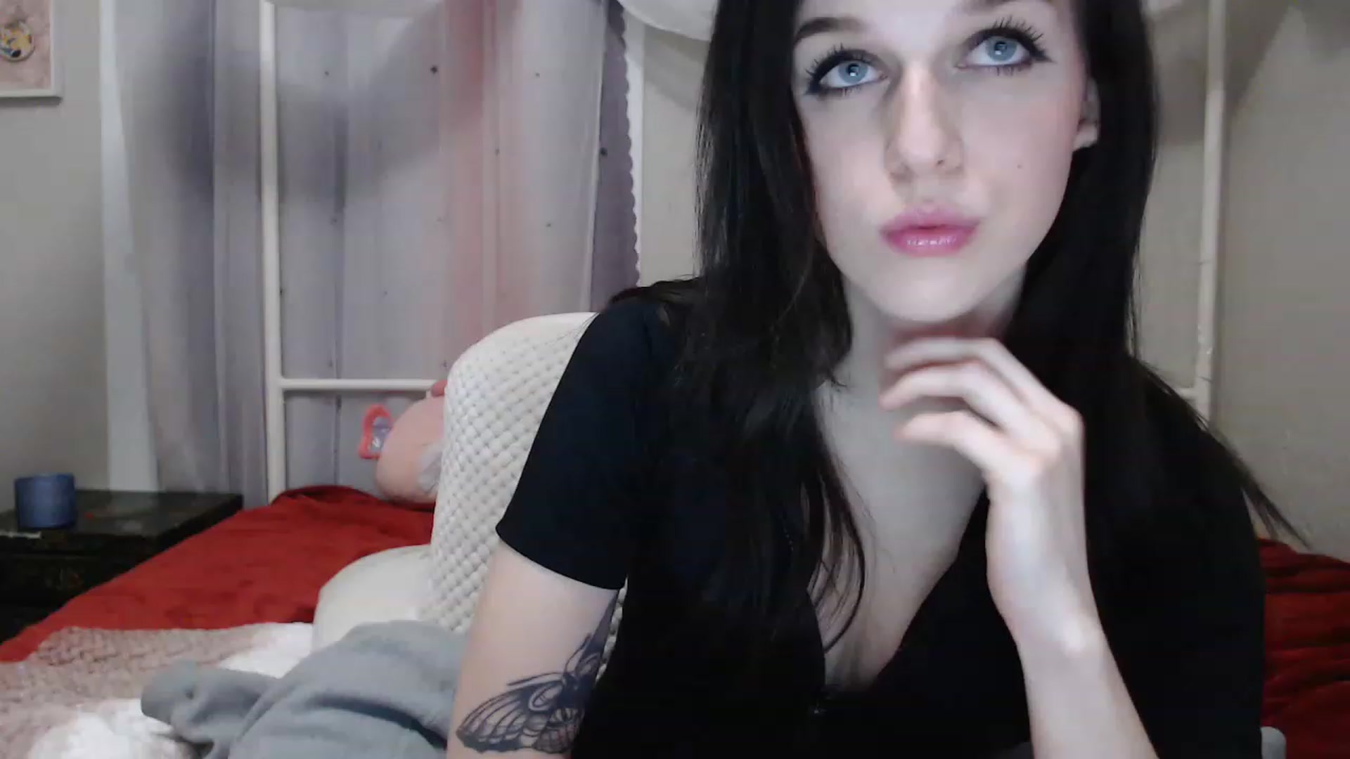 Gallery image thumbnail from MissRhi's myfreecams stream on, 01/05/2023, 09:56 image 18 of 20