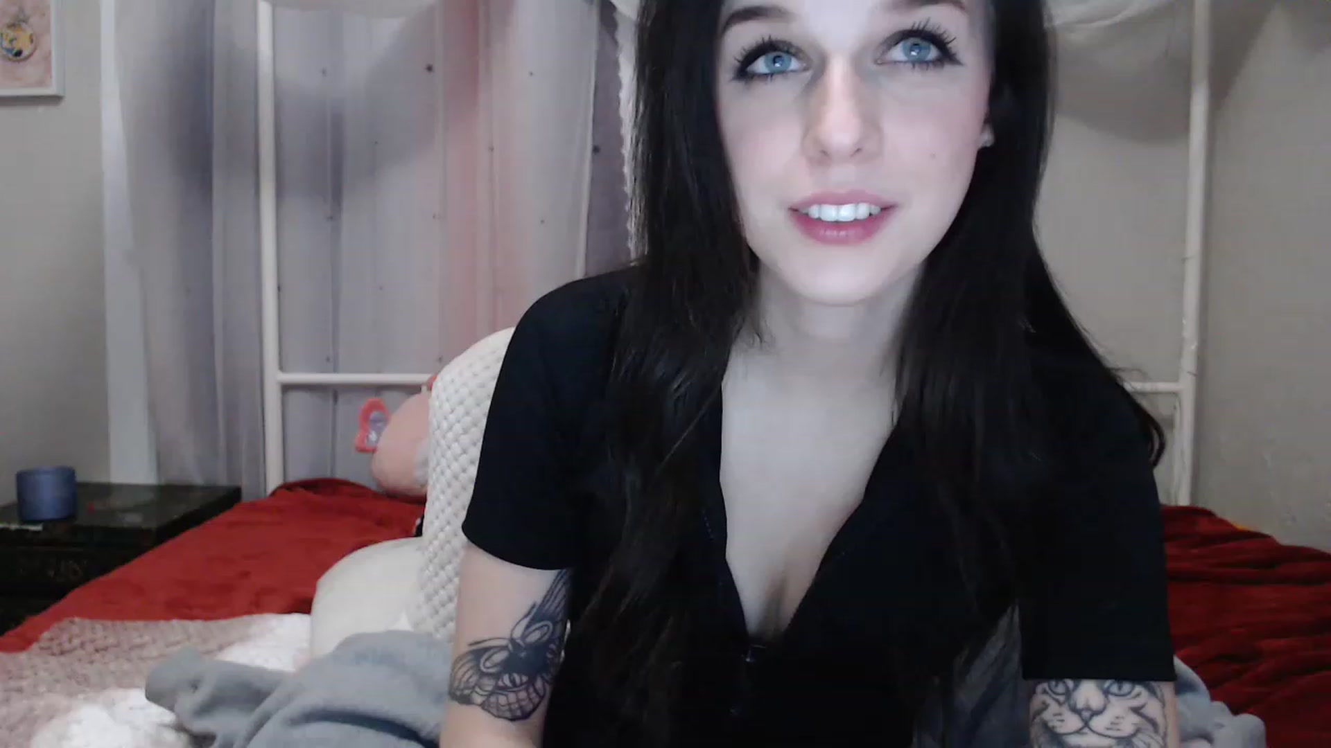 Gallery image thumbnail from MissRhi's myfreecams stream on, 01/05/2023, 09:56 image 11 of 20