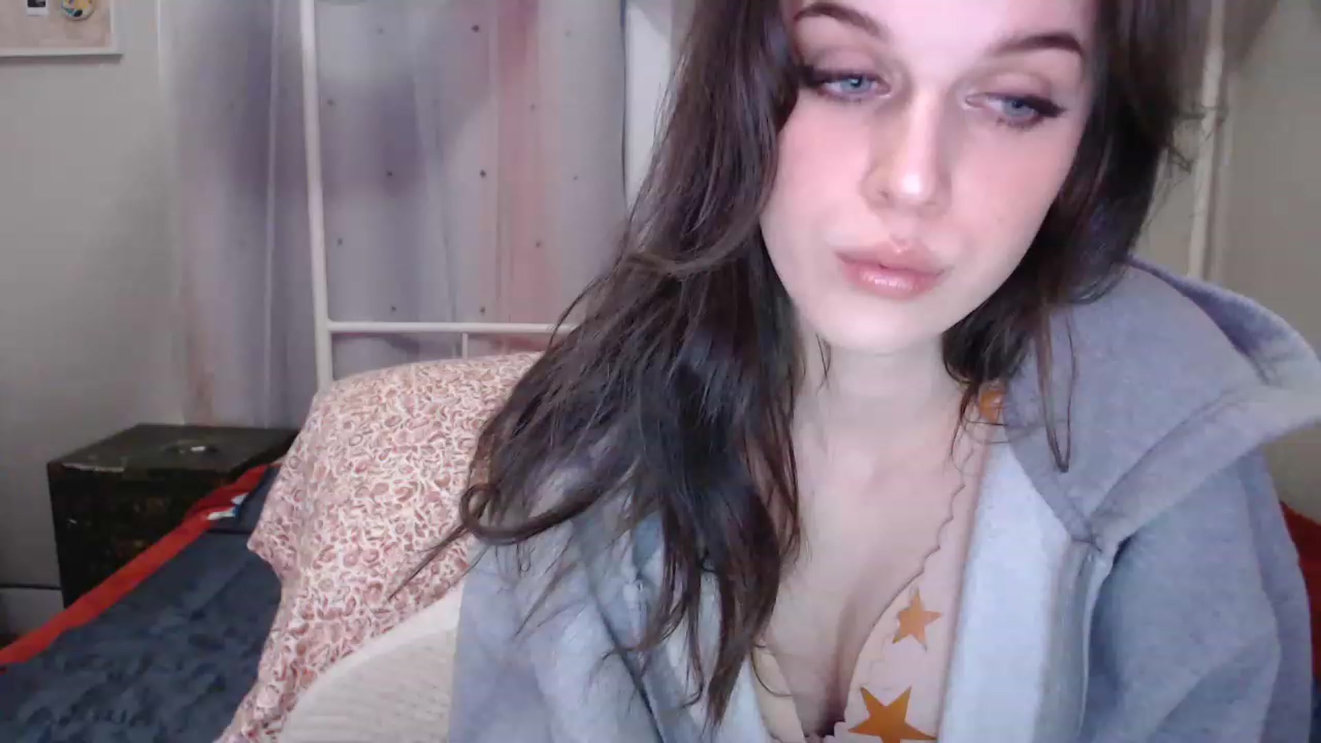 Gallery image thumbnail from MissRhi's myfreecams stream on, 03/27/2023, 06:31 image 20 of 20