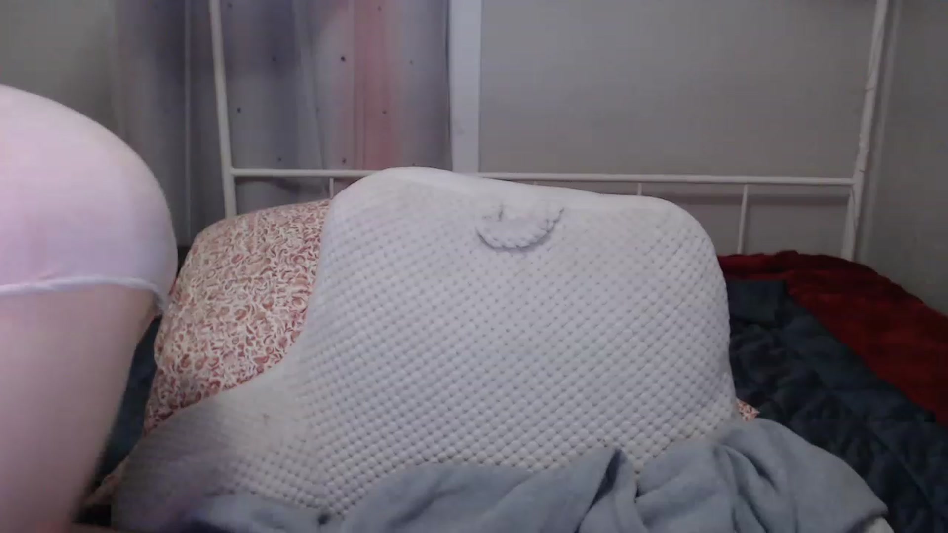 Gallery image thumbnail from MissRhi's myfreecams stream on, 03/27/2023, 06:31 image 16 of 20