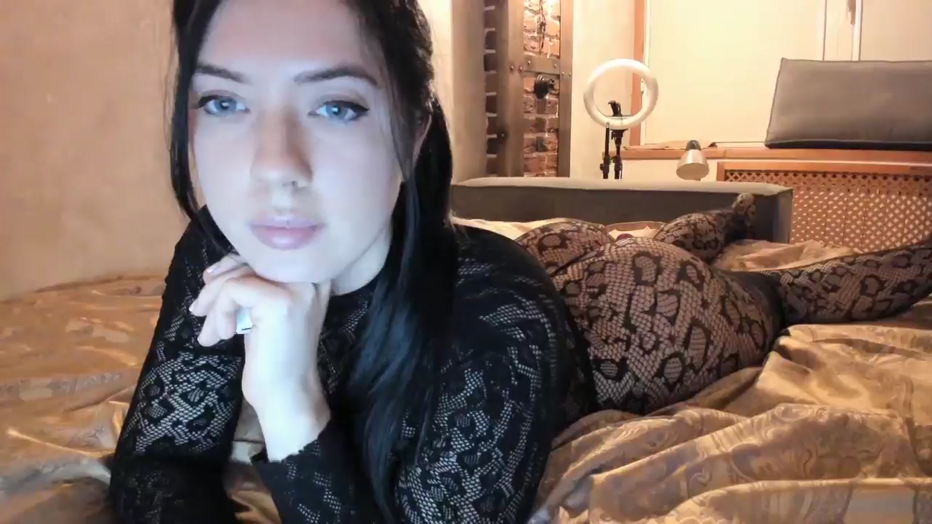 Gallery image thumbnail from MissRomania's myfreecams stream on, 05/26/2024, 20:43 image 1 of 20