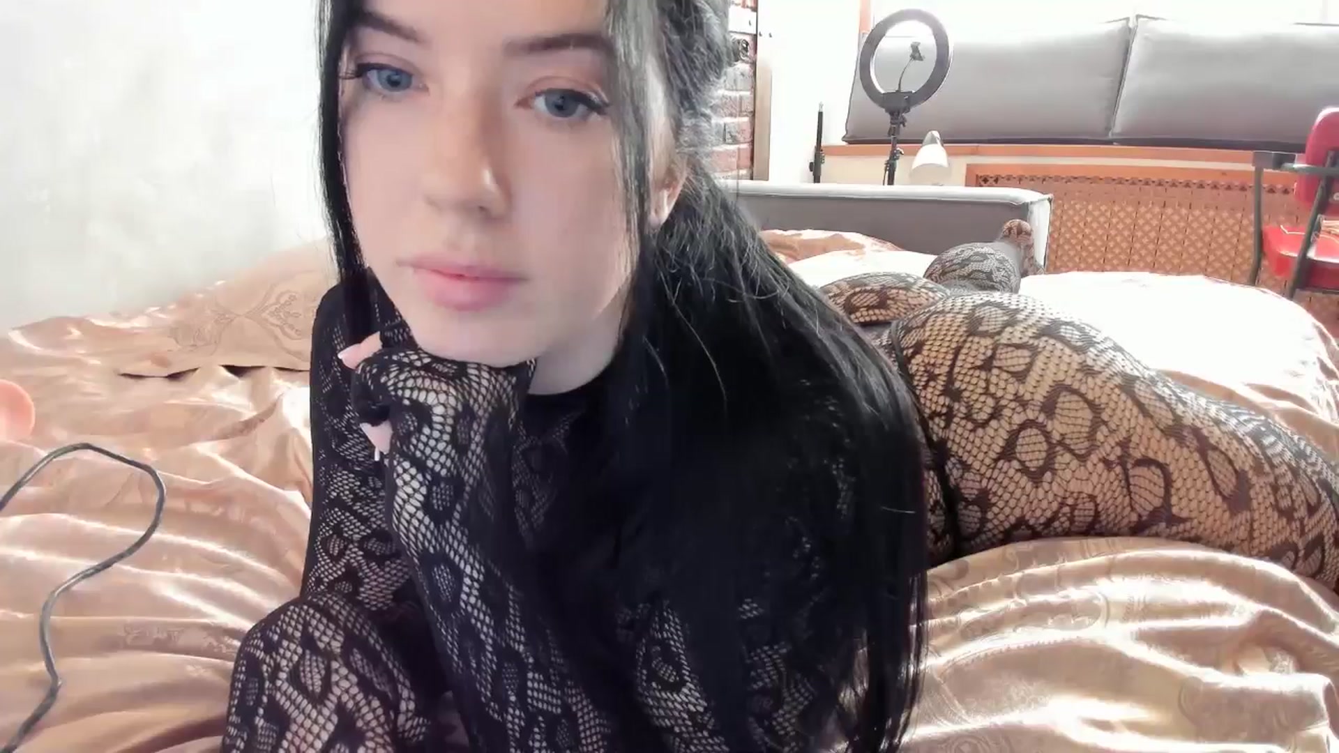 Gallery image thumbnail from MissRomania's myfreecams stream on, 06/07/2024, 15:15 image 3 of 20