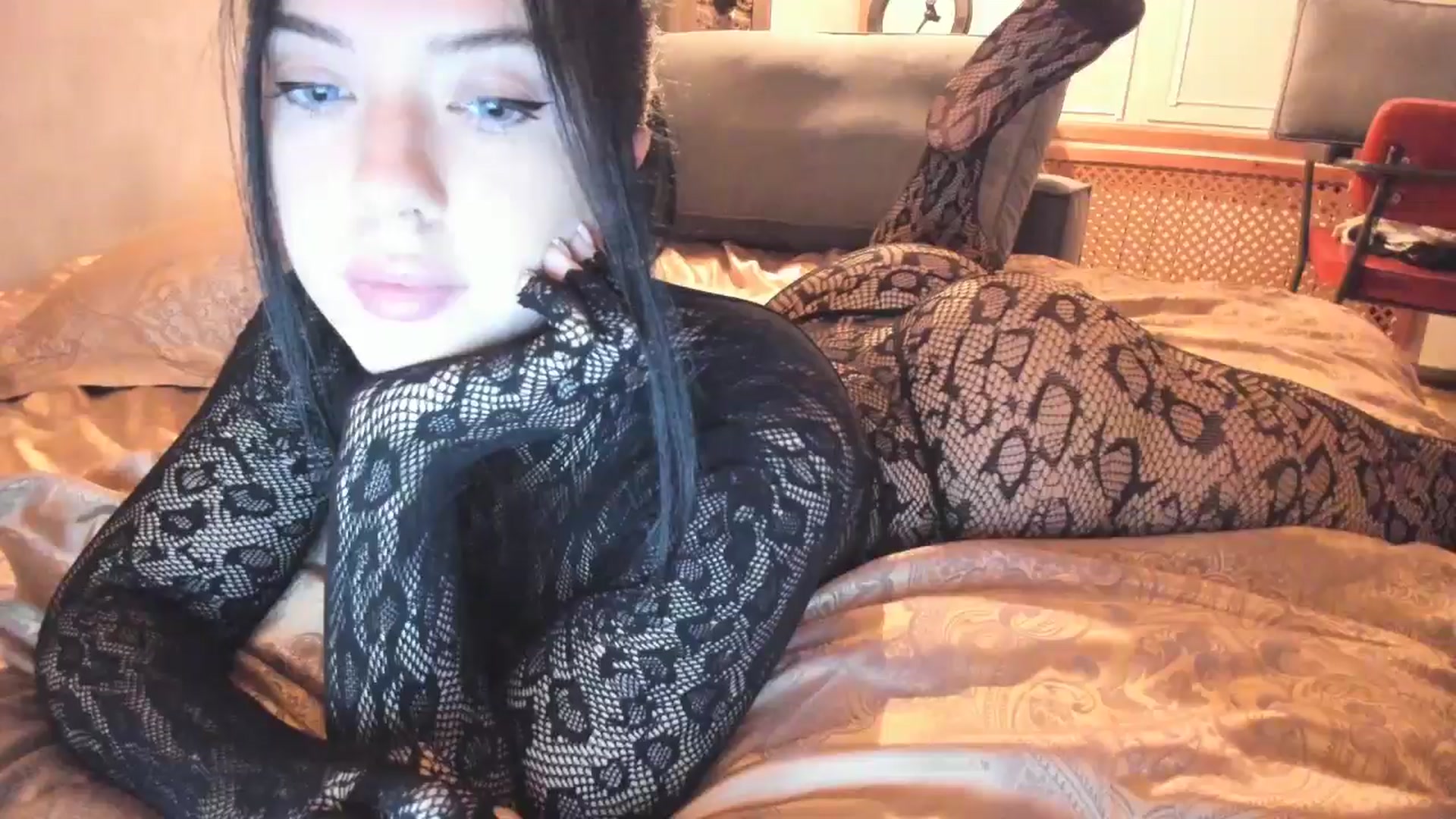 Gallery image thumbnail from MissRomania's myfreecams stream on, 06/07/2024, 19:44 image 14 of 20