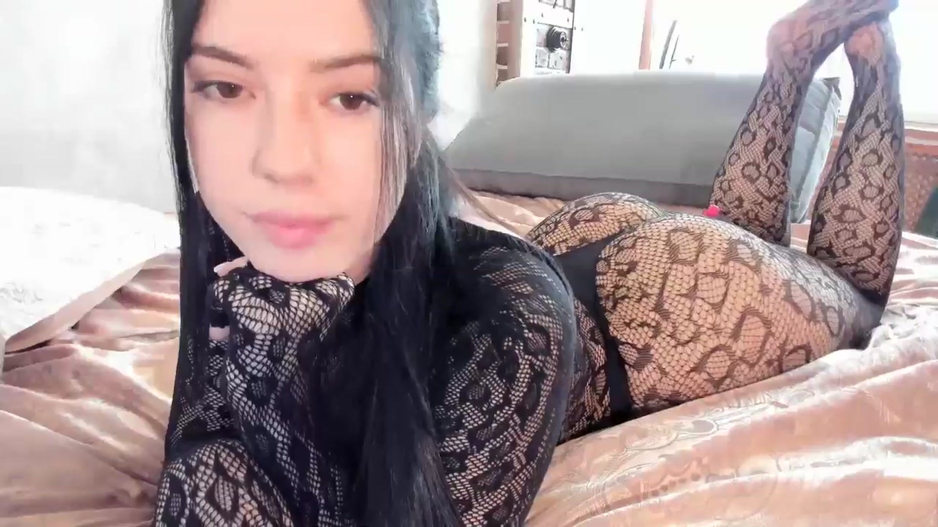 Gallery image thumbnail from MissRomania's myfreecams stream on, 06/13/2024, 14:57 image 4 of 20