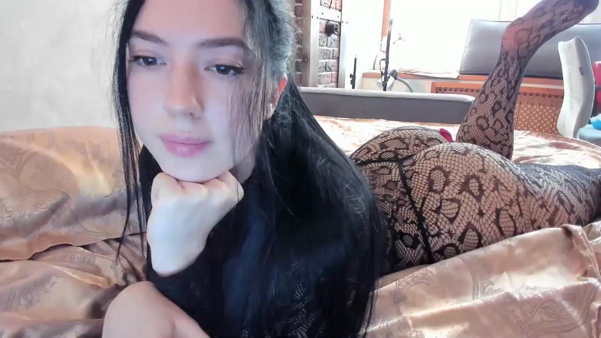 Gallery image thumbnail from MissRomania's myfreecams stream on, 08/01/2024, 14:23 image 12 of 20