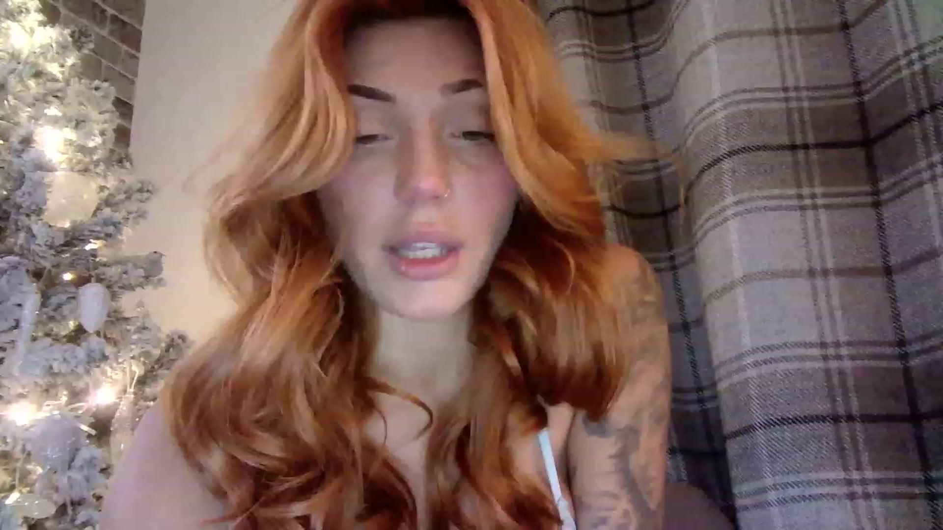 Gallery image thumbnail from MissRose2792's myfreecams stream on, 11/15/2022, 07:13 image 16 of 20