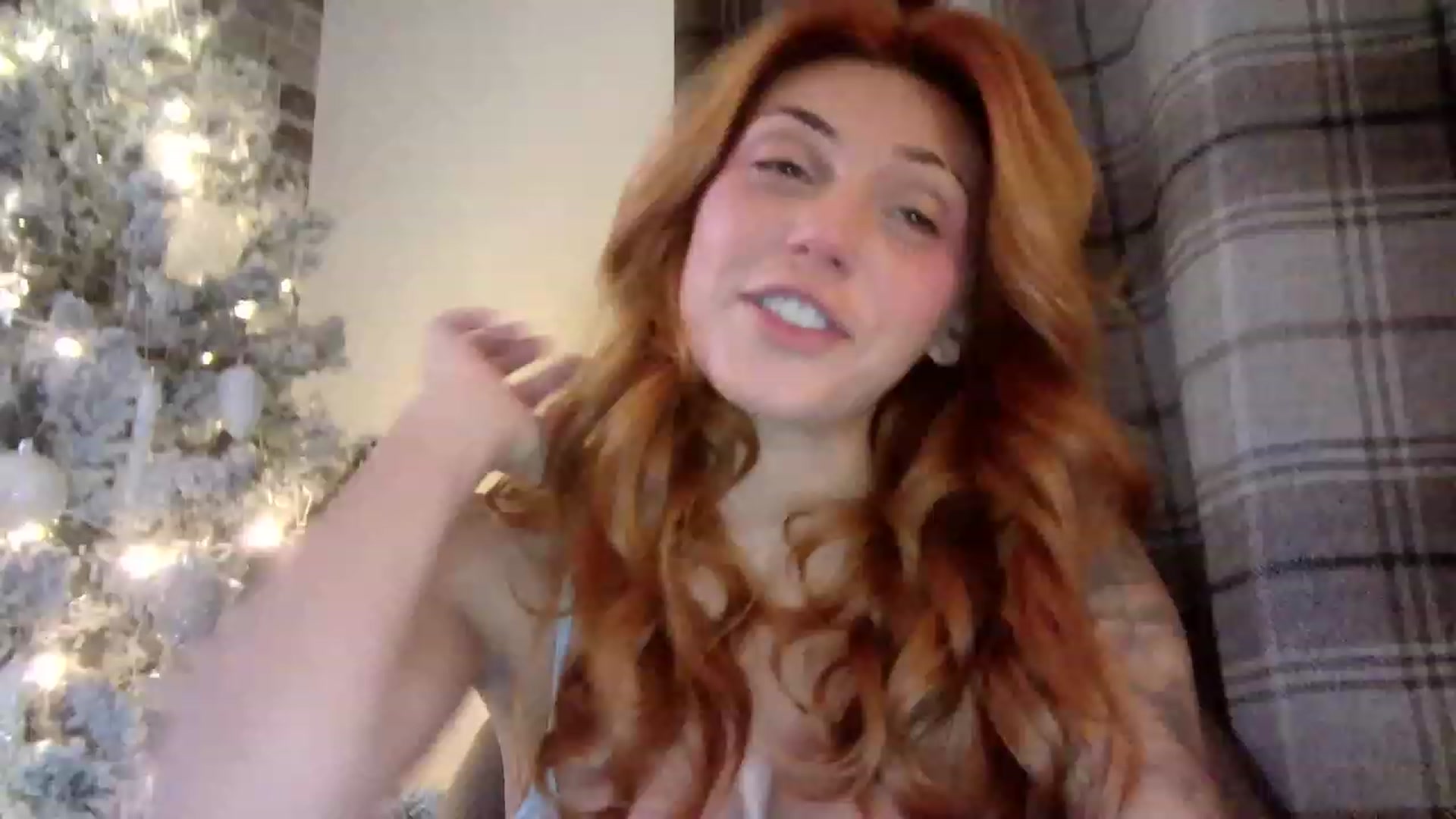 Gallery image thumbnail from MissRose2792's myfreecams stream on, 11/15/2022, 07:13 image 7 of 20