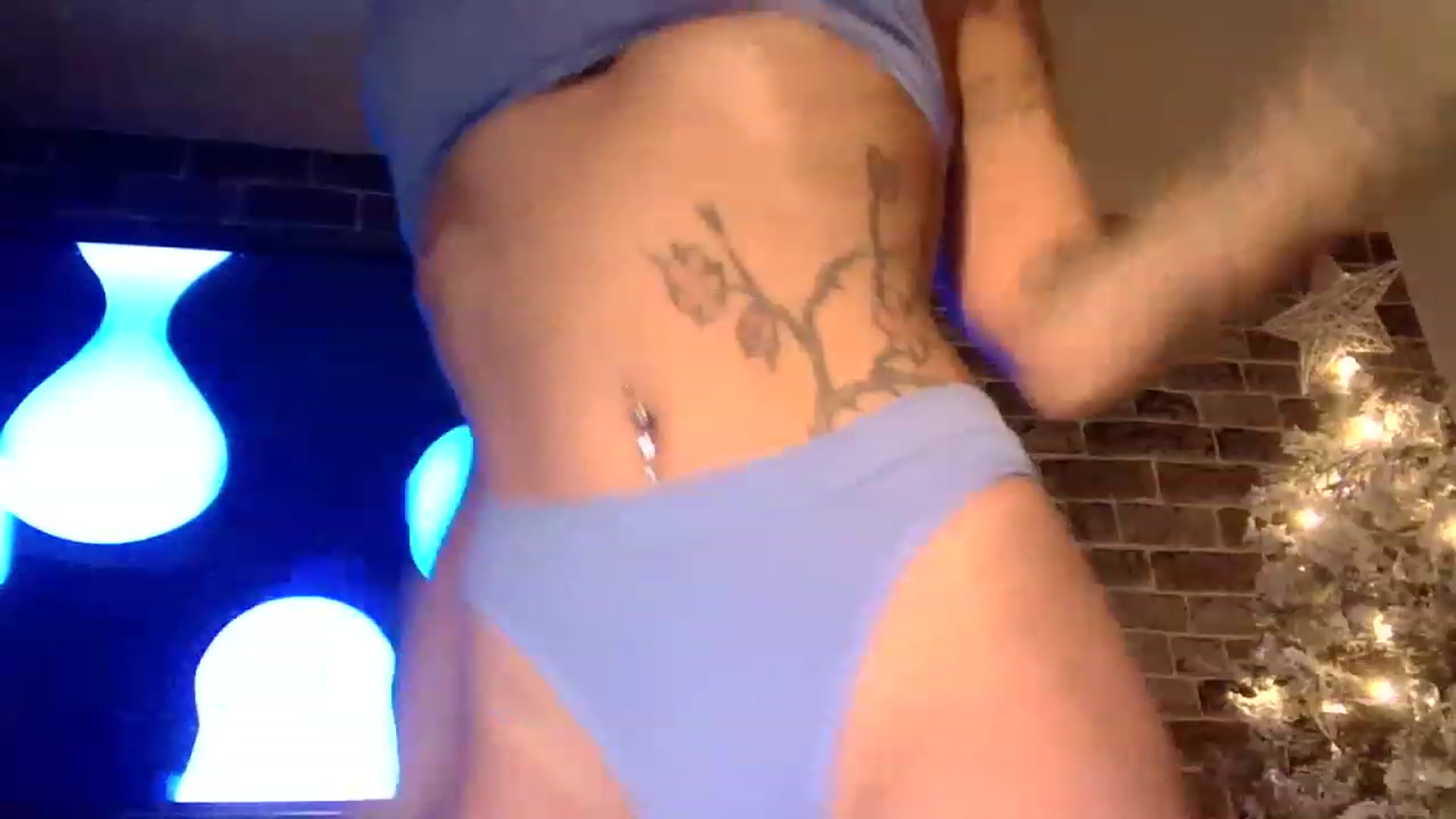 Gallery image thumbnail from MissRose2792's myfreecams stream on, 12/07/2022, 07:03 image 19 of 20