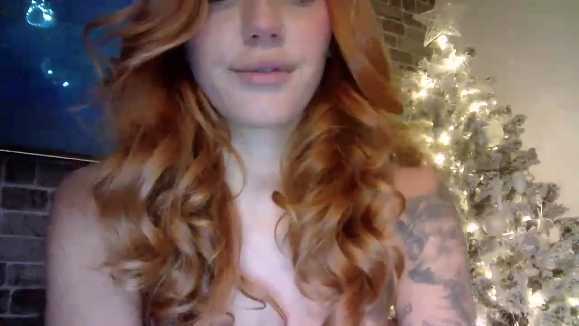 Gallery image thumbnail from MissRose2792's myfreecams stream on, 12/15/2022, 08:21 image 18 of 20