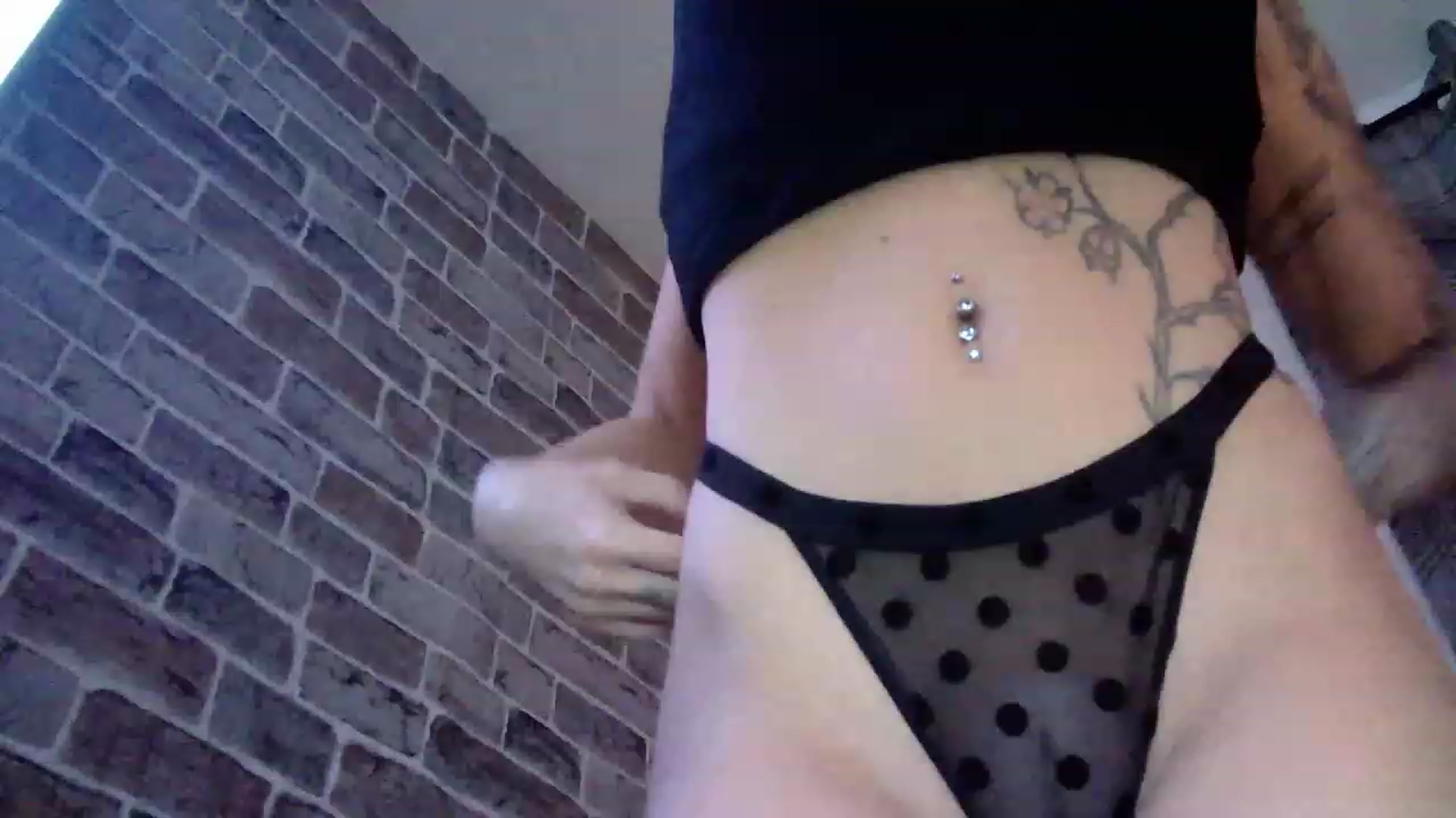 Gallery image thumbnail from MissRose2792's myfreecams stream on, 01/10/2023, 07:39 image 2 of 20