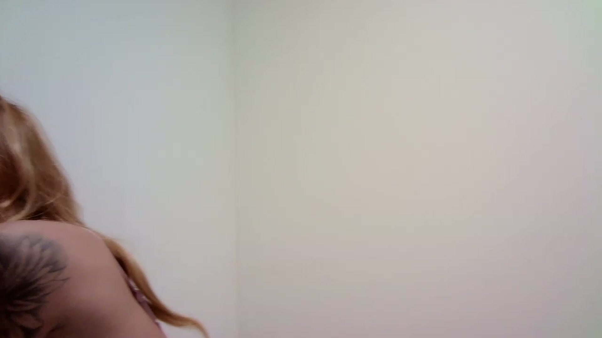 Gallery image thumbnail from MissRose2792's myfreecams stream on, 02/14/2023, 07:38 image 3 of 20