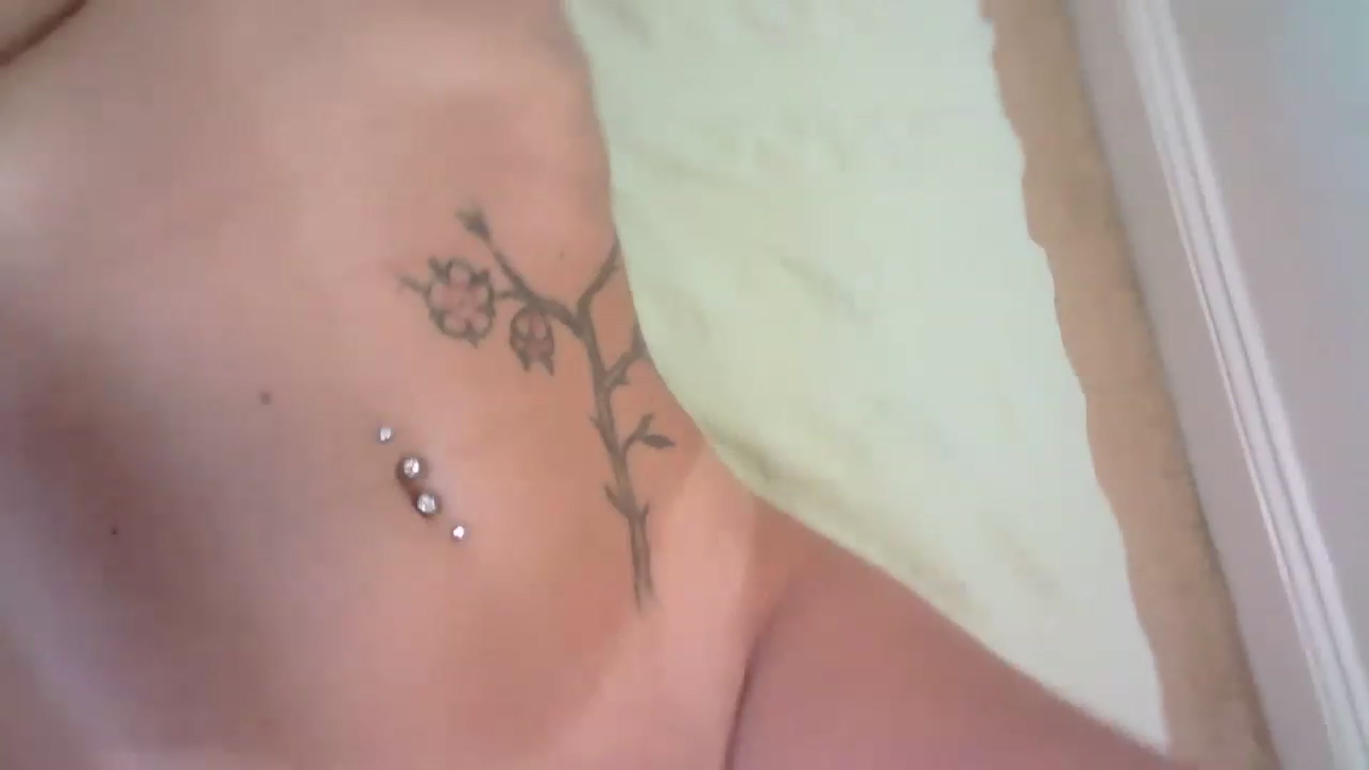 Gallery image thumbnail from MissRose2792's myfreecams stream on, 02/17/2023, 09:20 image 20 of 20