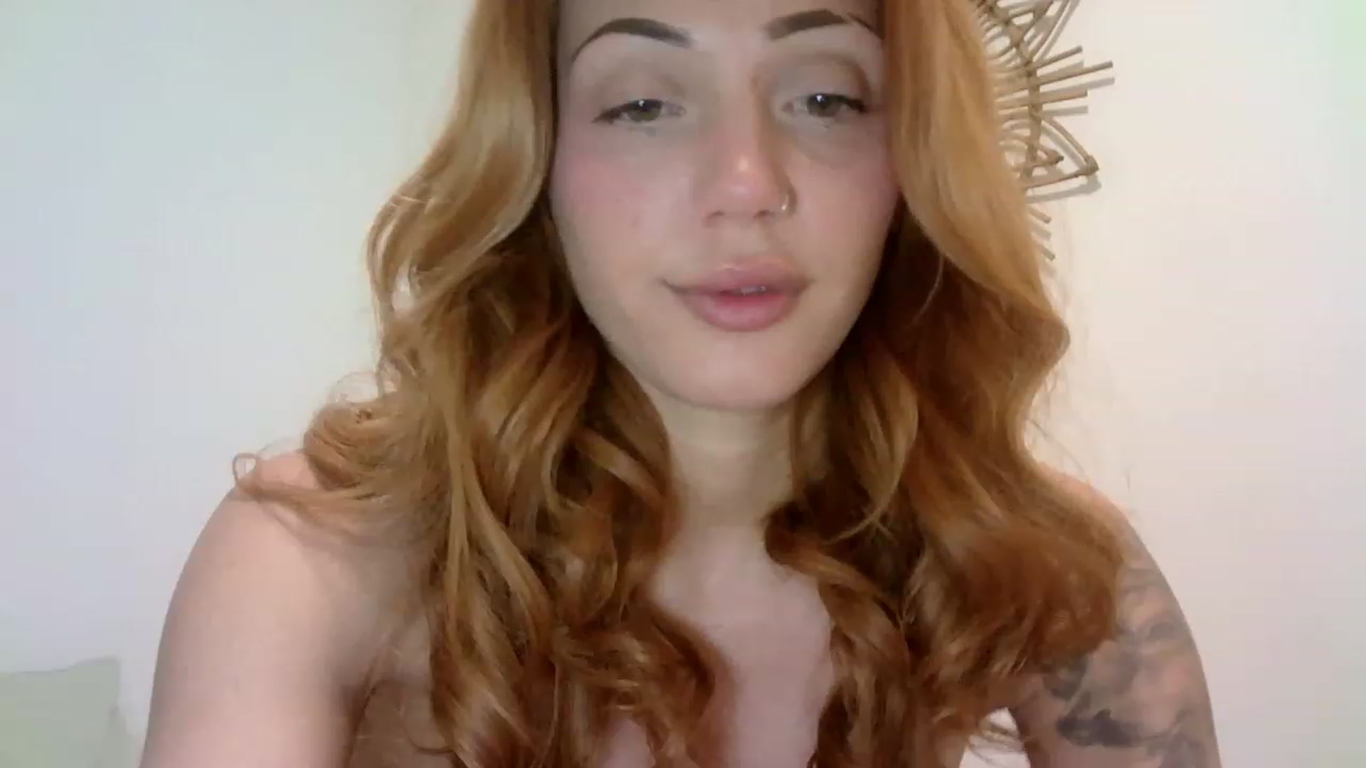 Gallery image thumbnail from MissRose2792's myfreecams stream on, 03/21/2023, 07:02 image 16 of 20