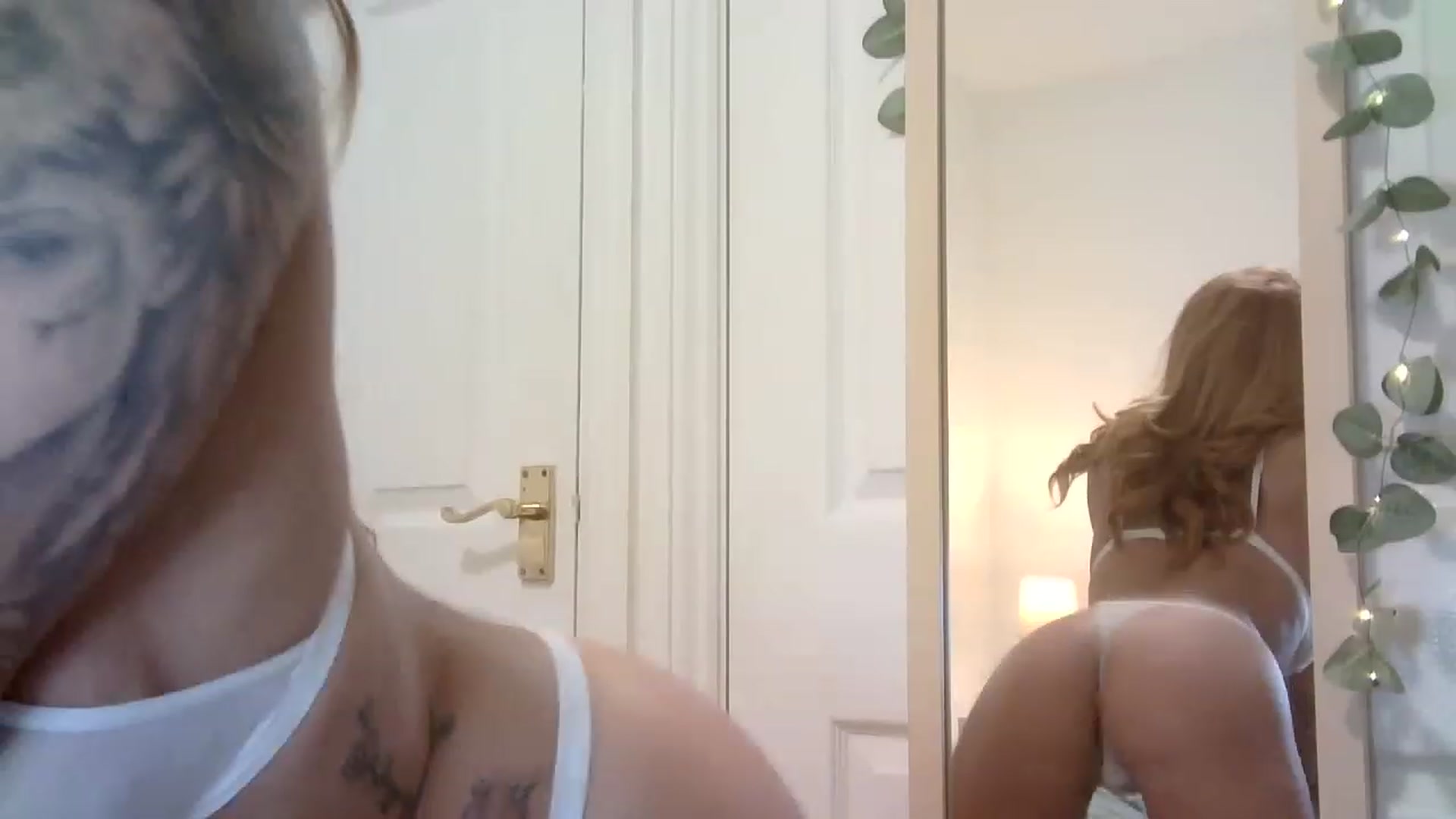 Gallery image thumbnail from MissRose2792's myfreecams stream on, 05/10/2023, 06:14 image 2 of 20